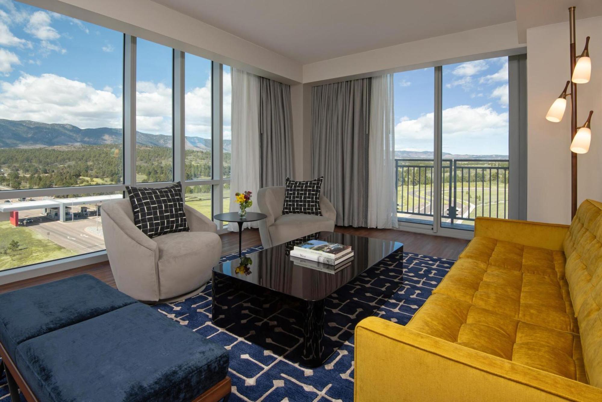 Suite with Mountain View