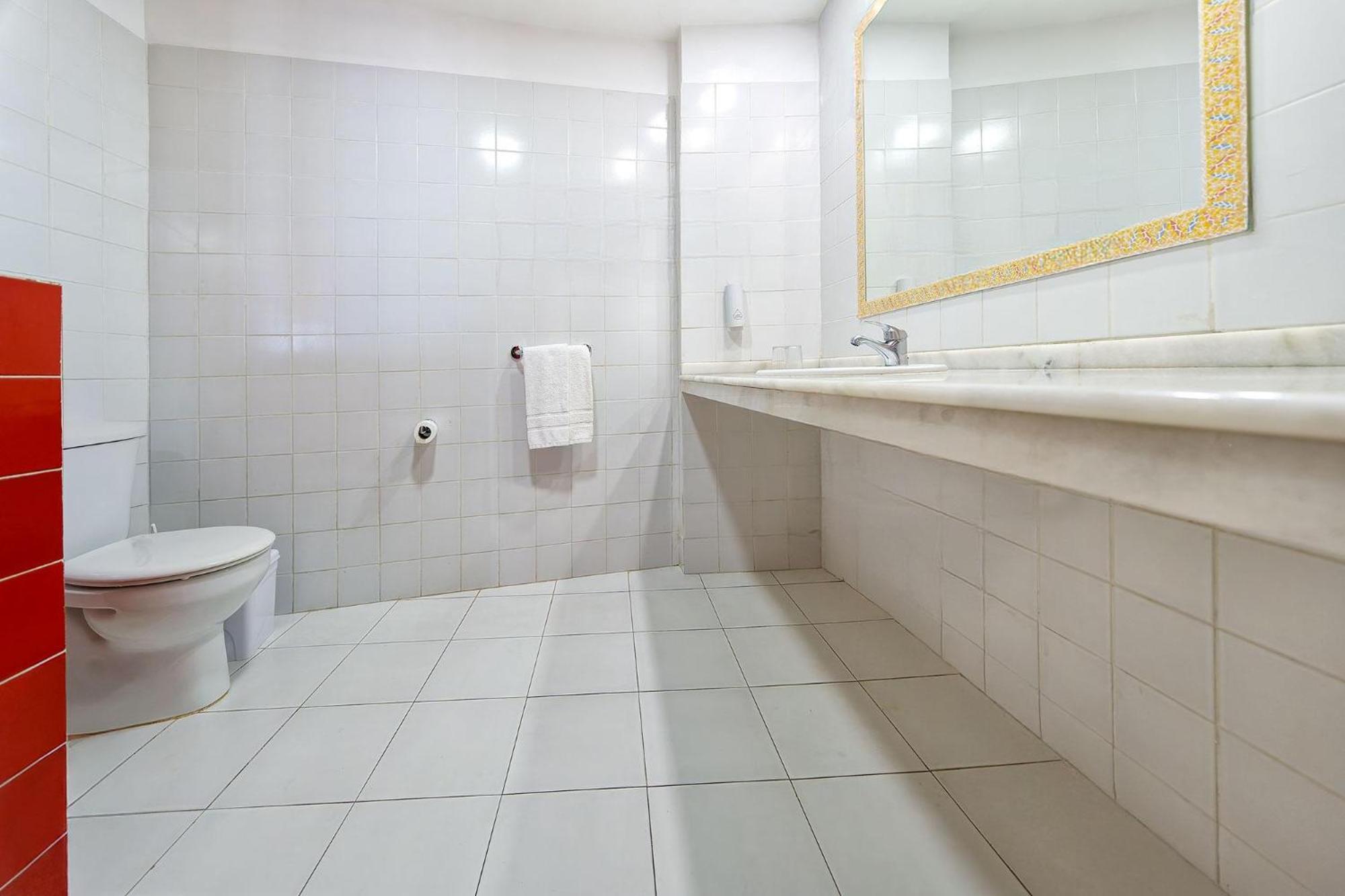 Premium One Bedroom Apartment Balcony,1691988331:JPEG