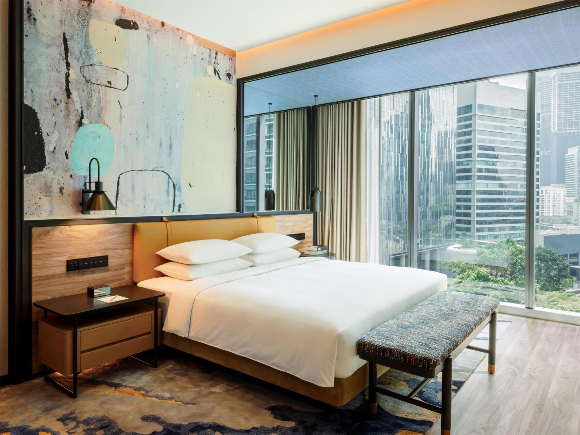 Premium Corner King Room