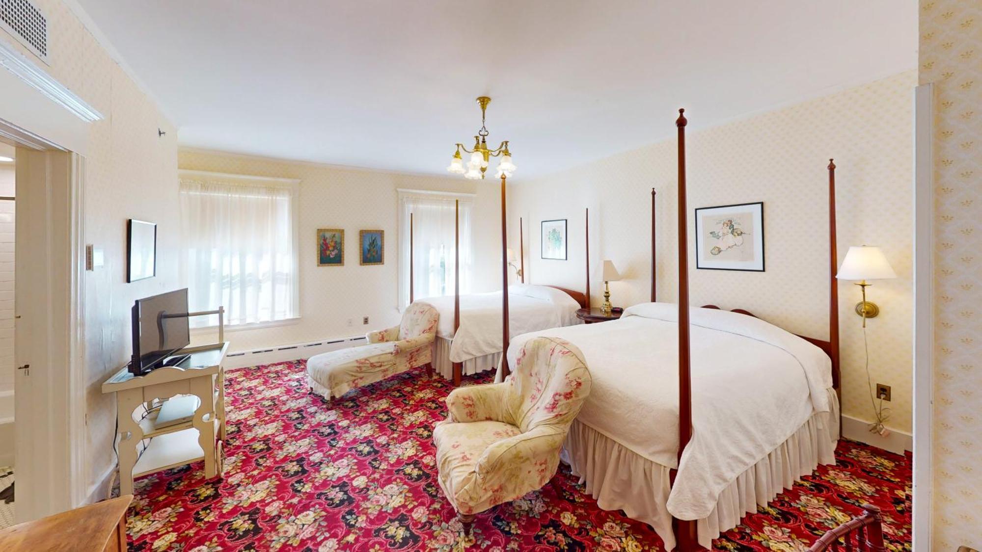Queen Queen Room,1693278524:JPEG