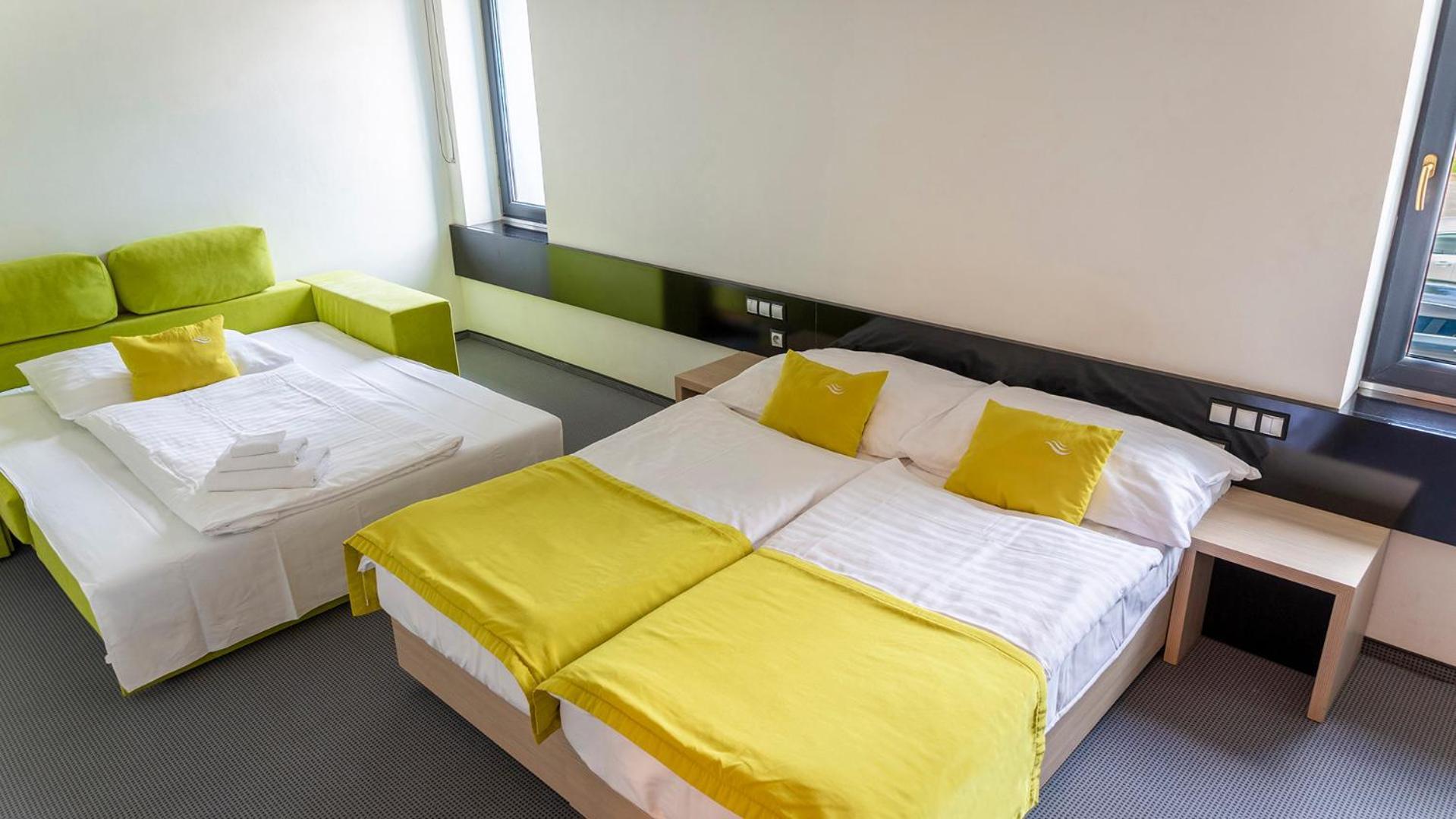 Chambre Double avec Lit d'Appoint