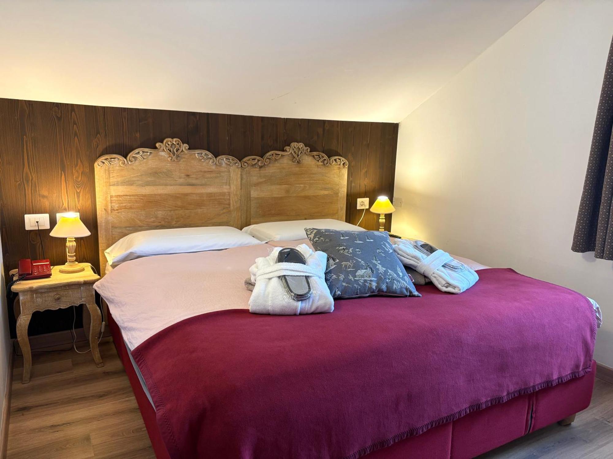Deluxe Family Room