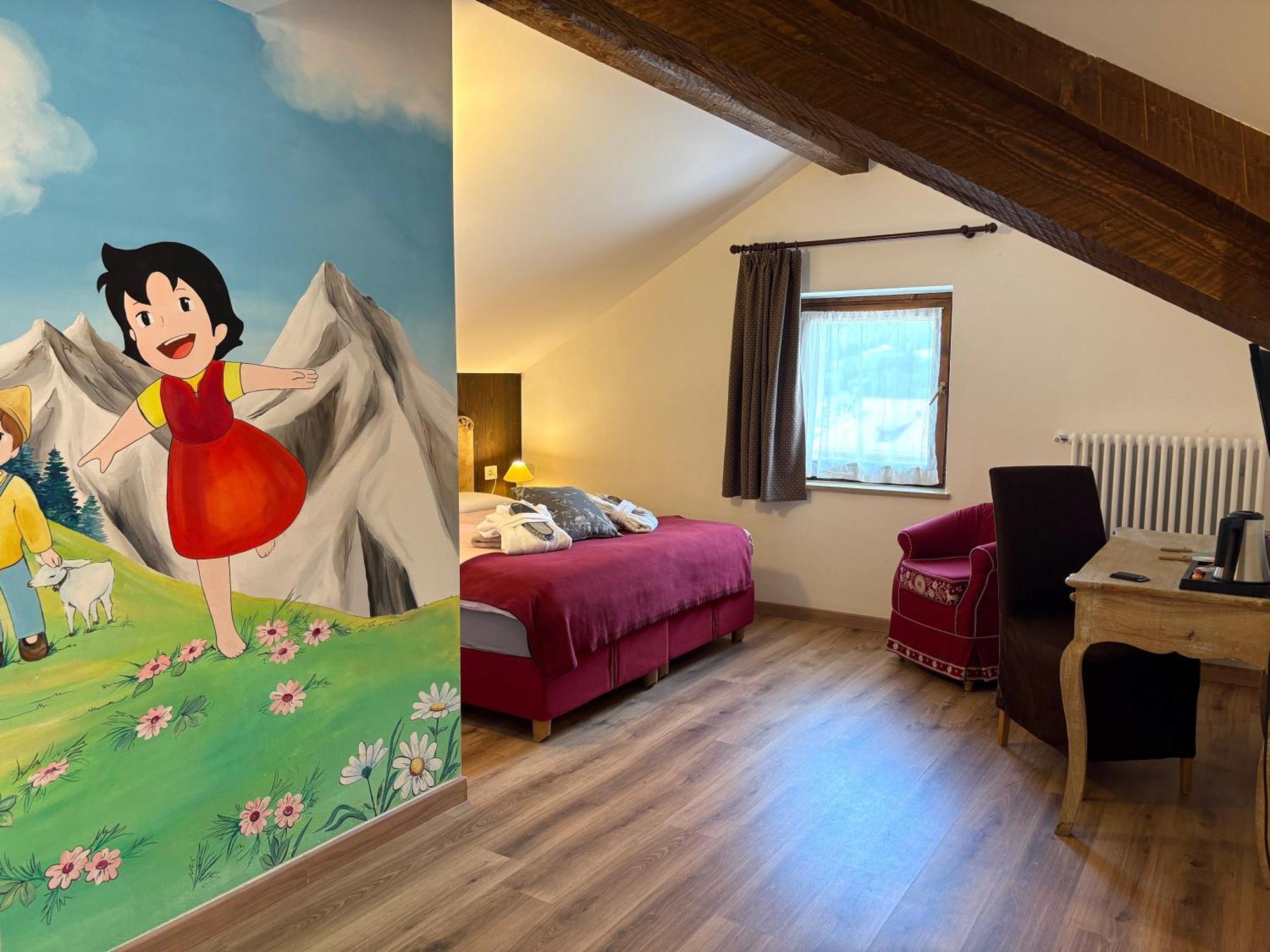 Deluxe Family Room