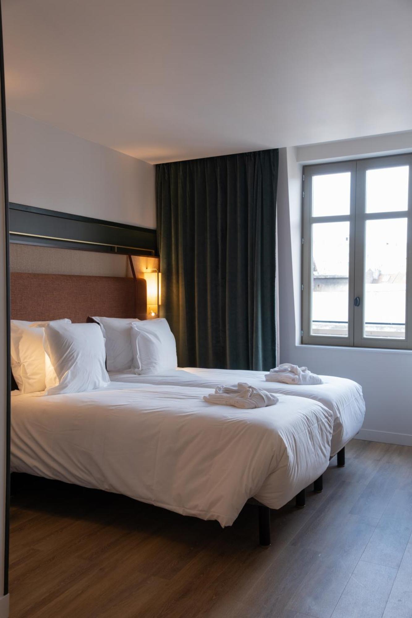 Superior Room,1694855552:JPEG