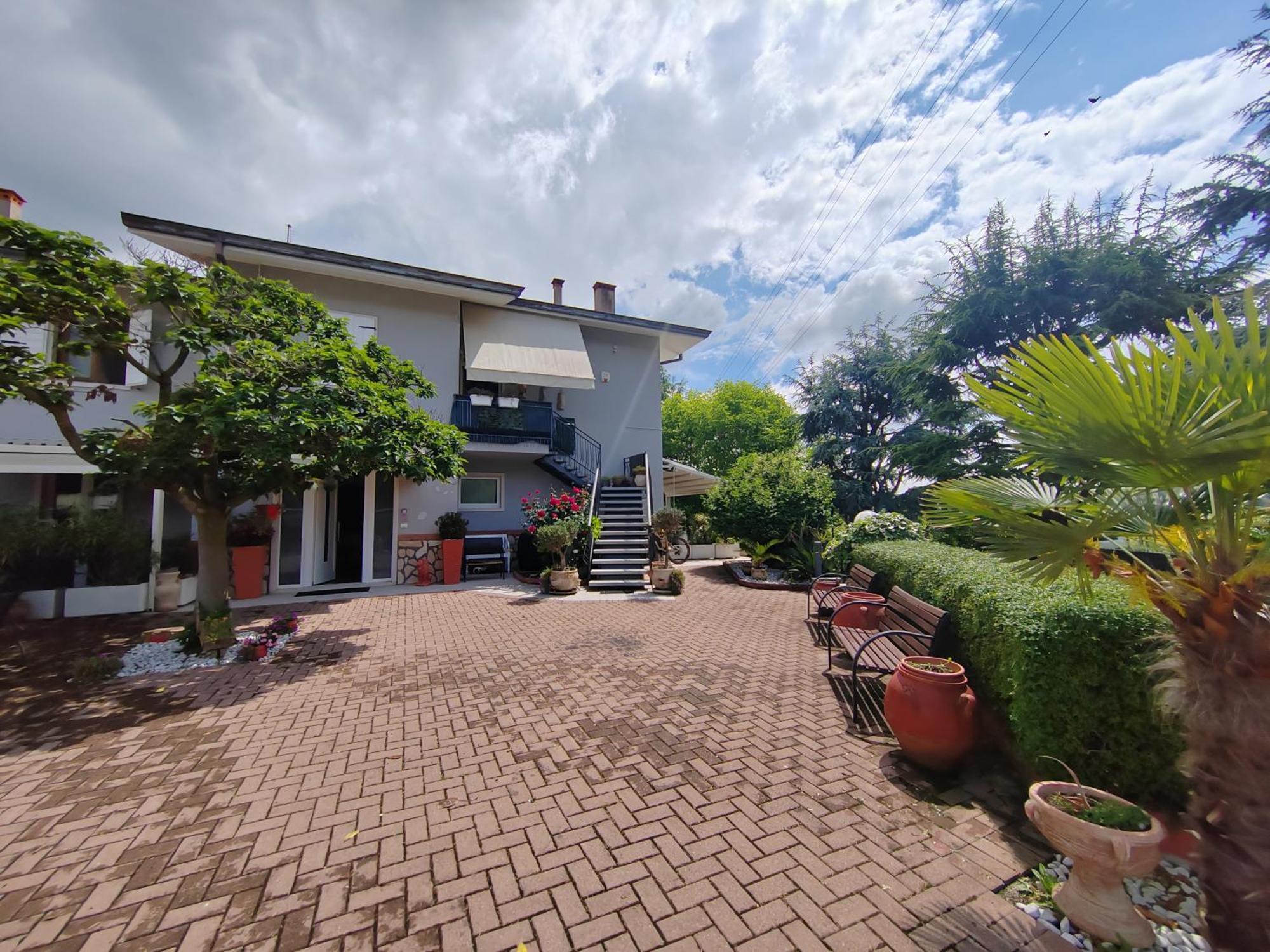 Quadruple Room Terrace