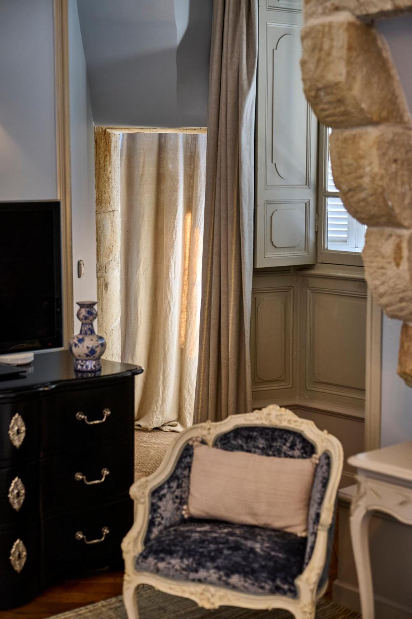 Louise Junior Suite