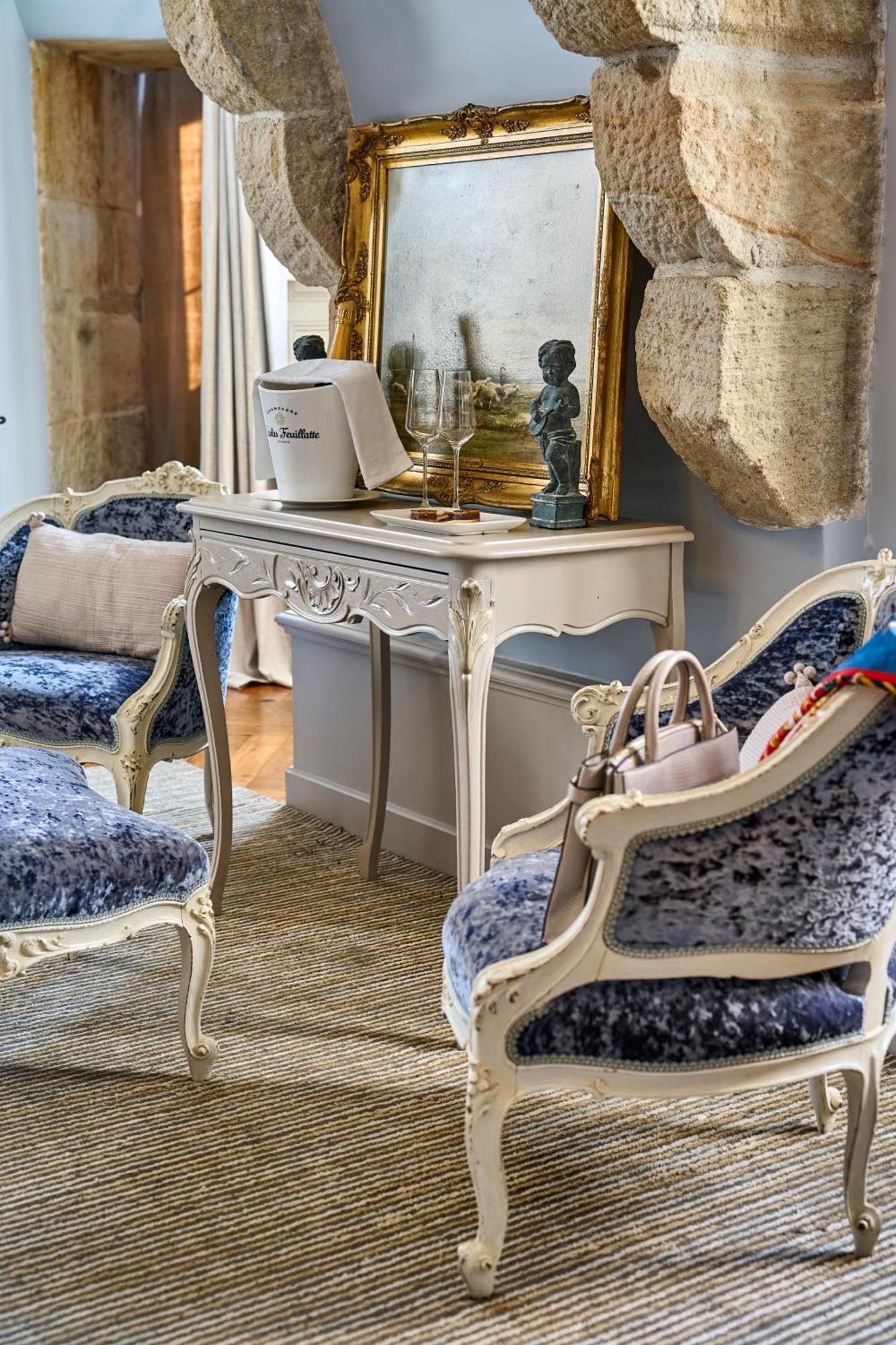 Louise Junior Suite