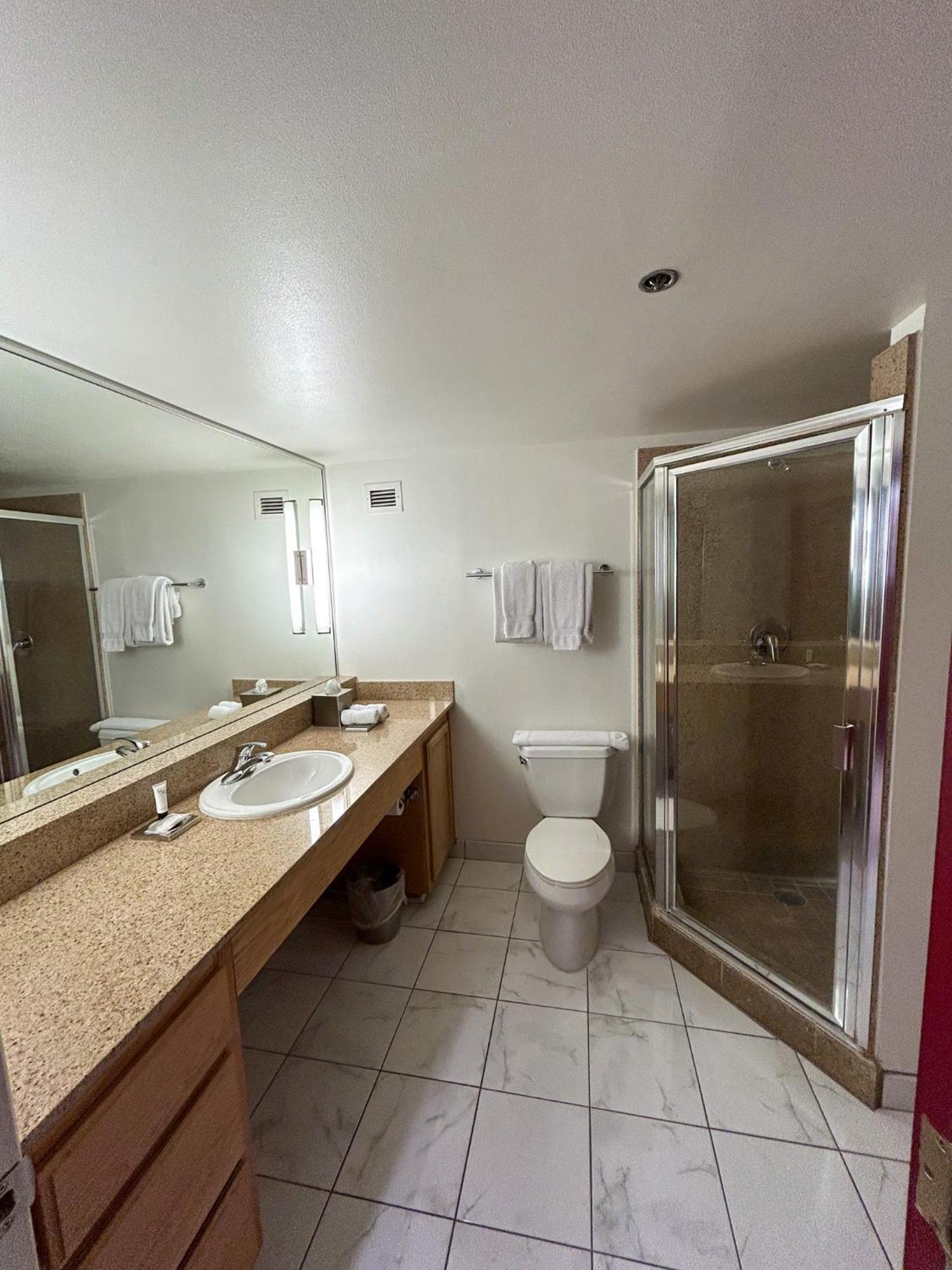 Grand 1 Bedroom Suite King