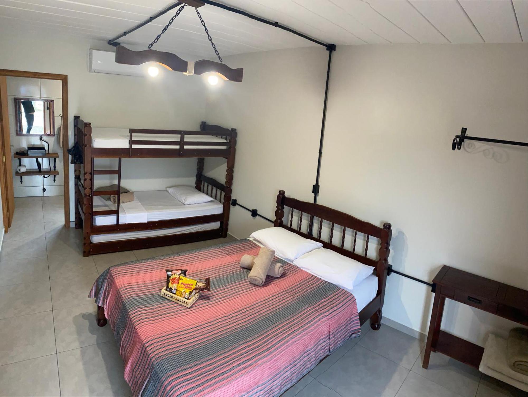 Quarto Família com Banheiro