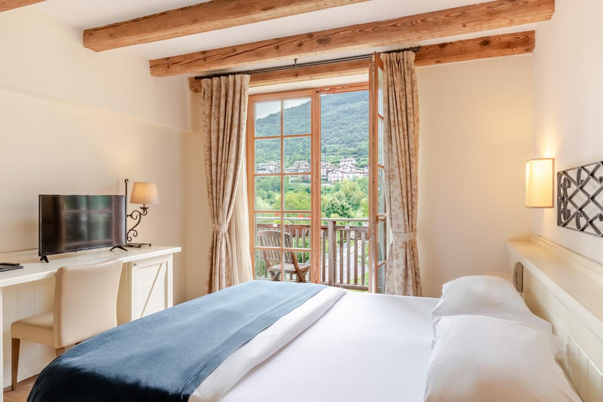 Deluxe Triple Room,1697053259:JPEG