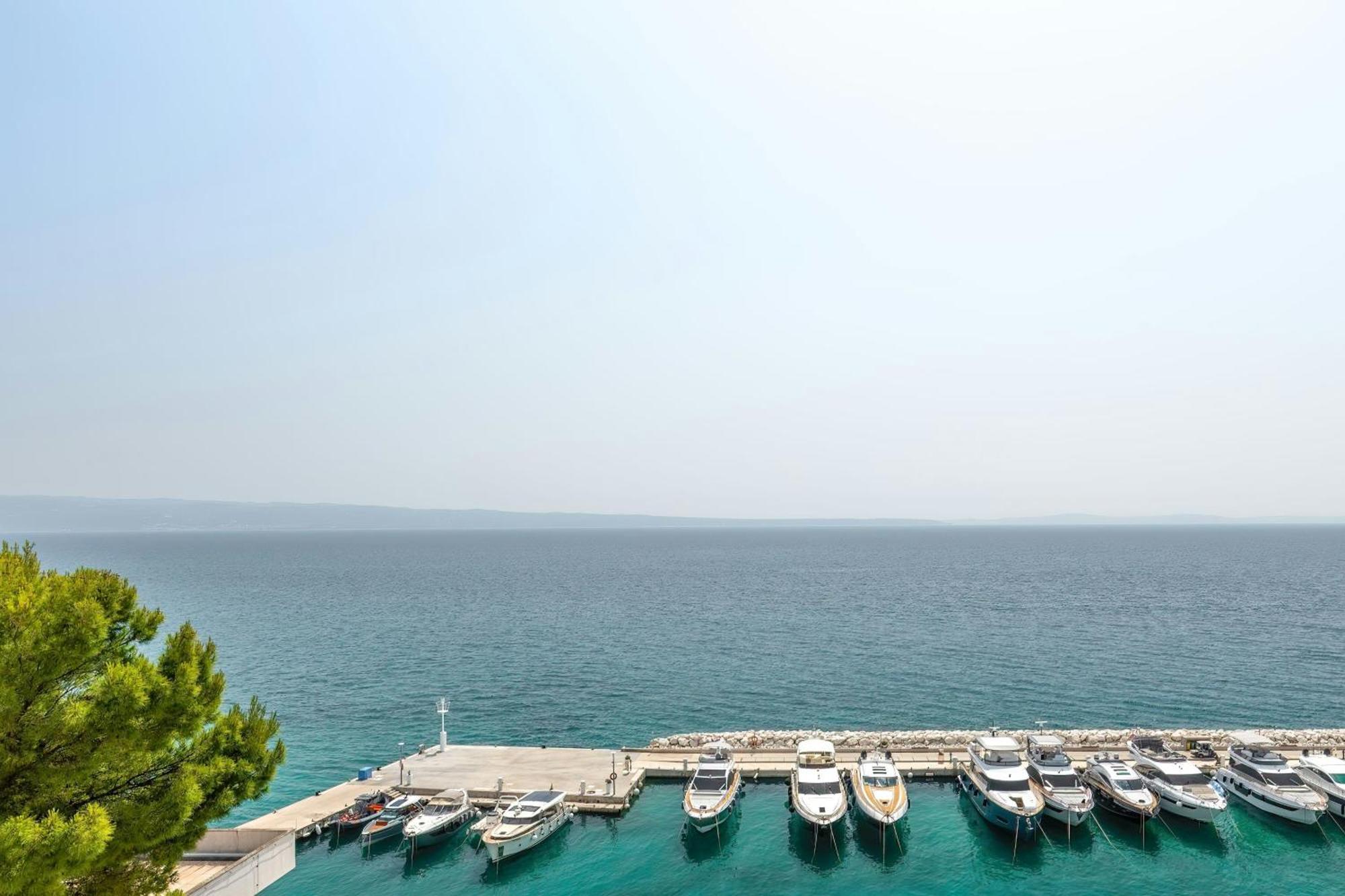 Premium Sea View Room King bed