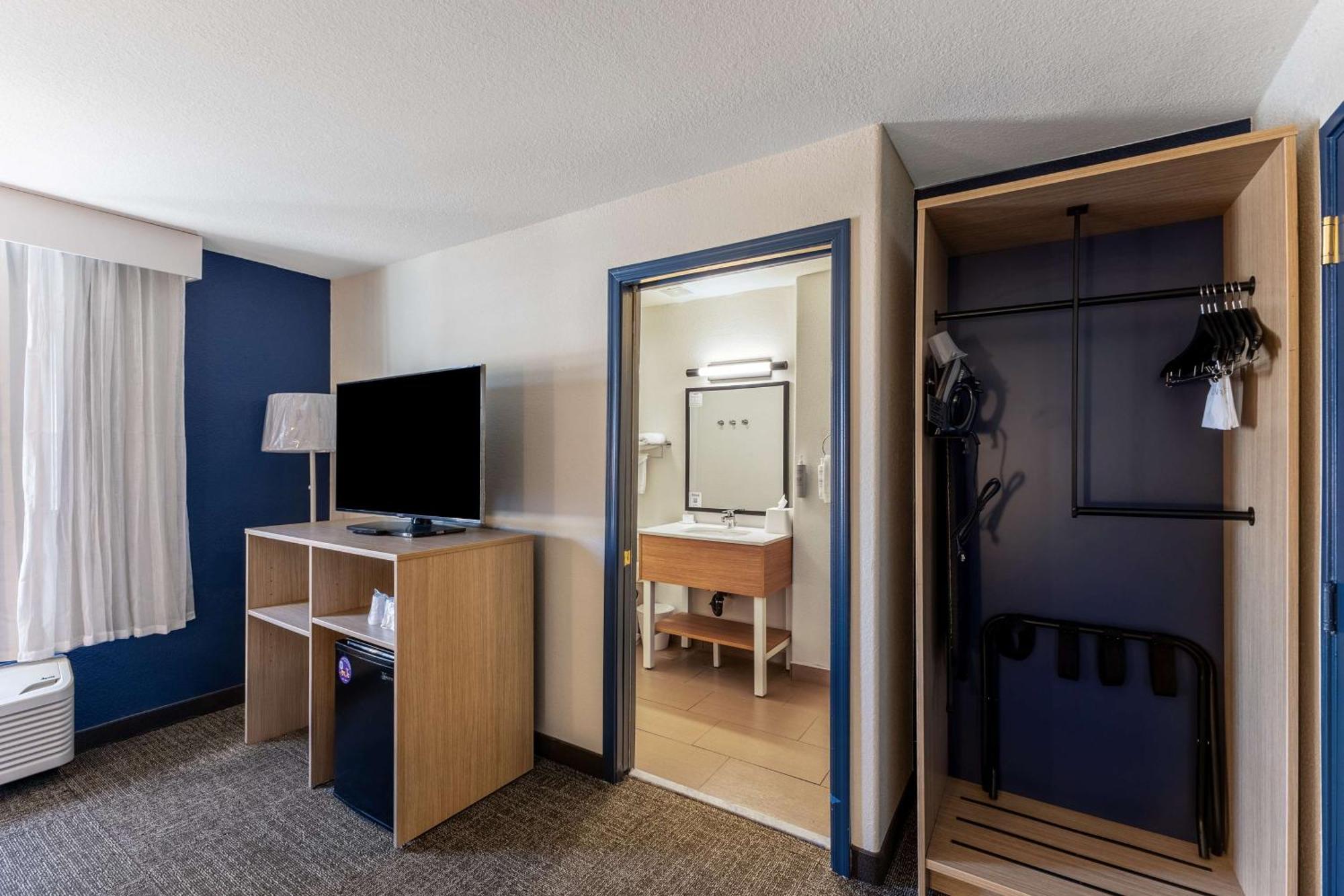 King Room Hearing Access