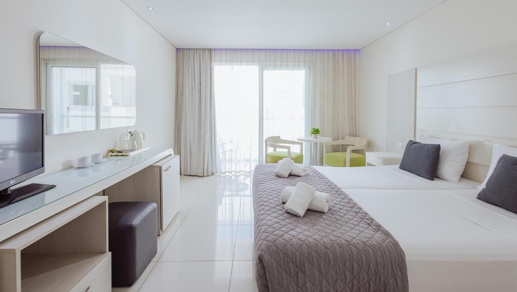 Double or Twin Room Pool View