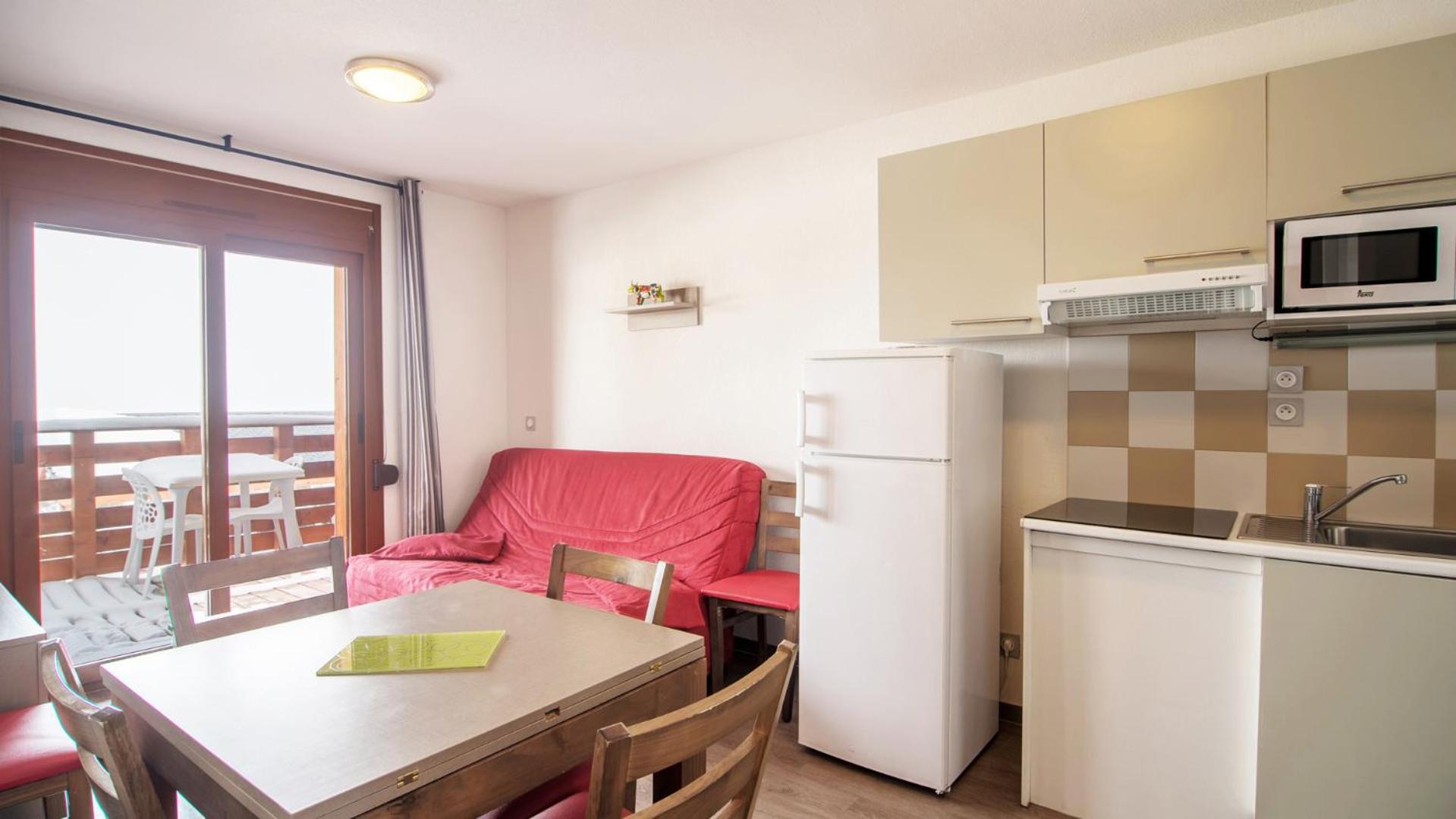 1 Bedroom Apartment sleeping area,1697961859:JPEG