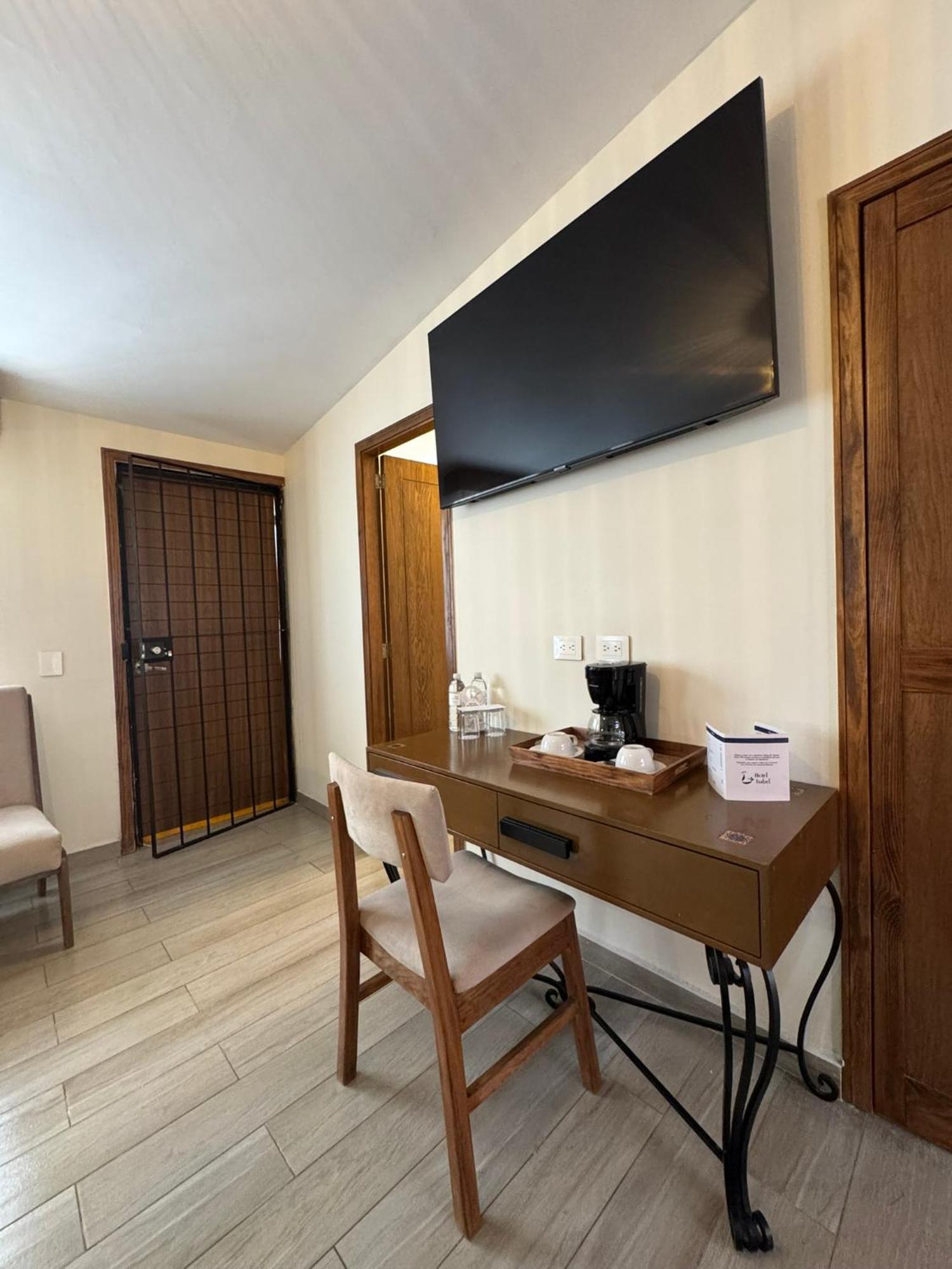 Junior Suite,1698044984:JPEG