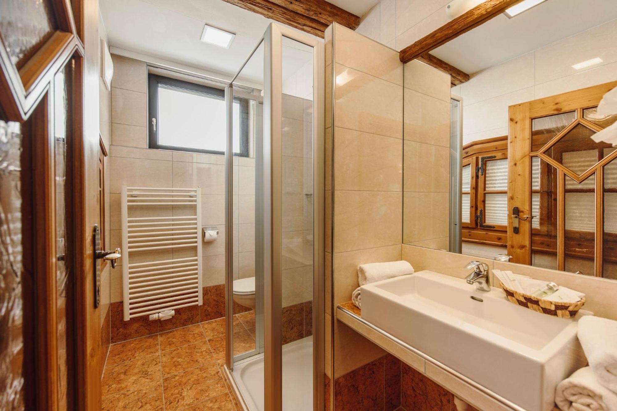 Chambre Double - Vue sur Montagne