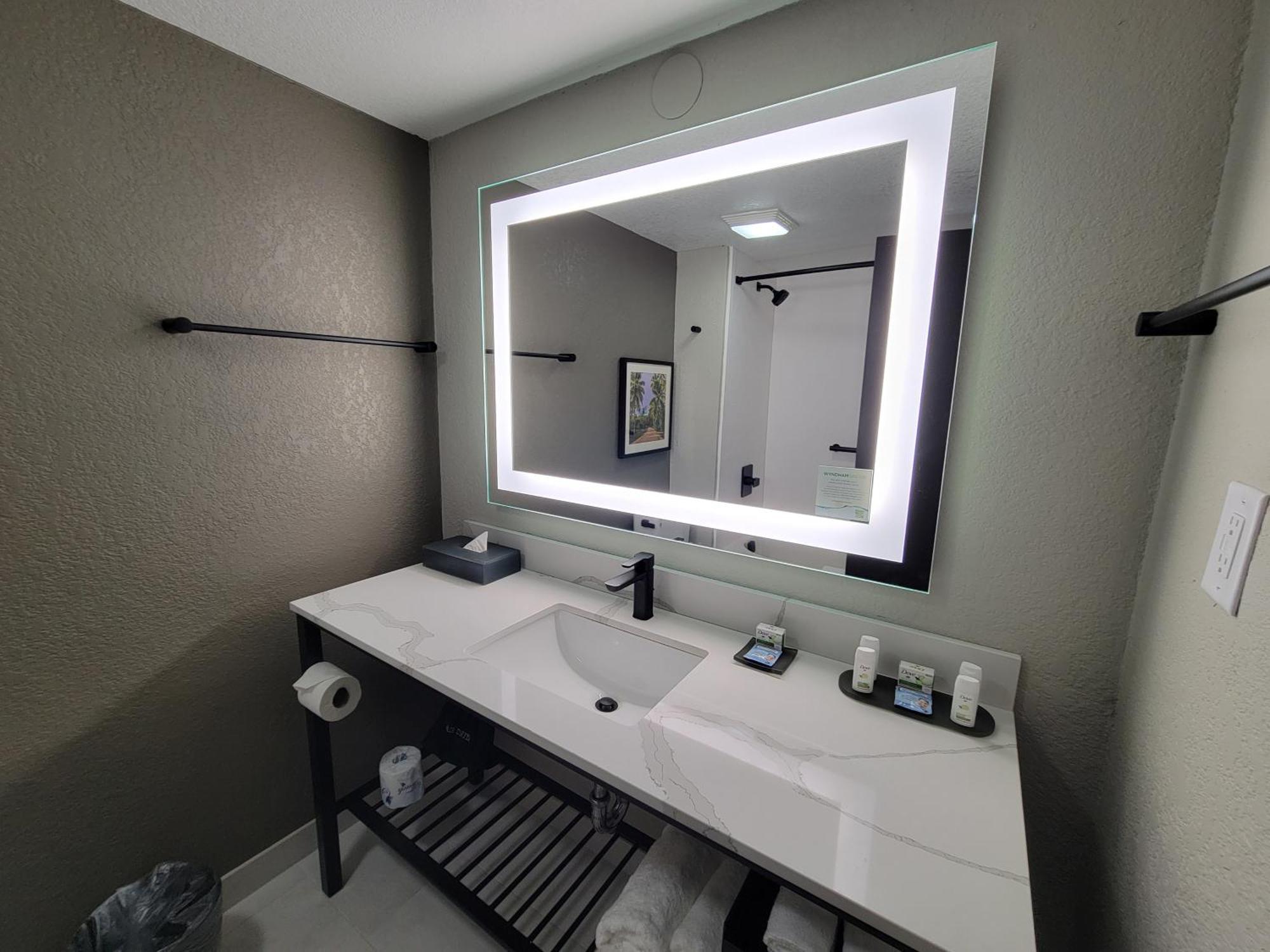Quarto Duplo com 2 Camas de Casal - Acessível para Pessoas com Mobilidade Reduzida (Sem Taxa de Resort)