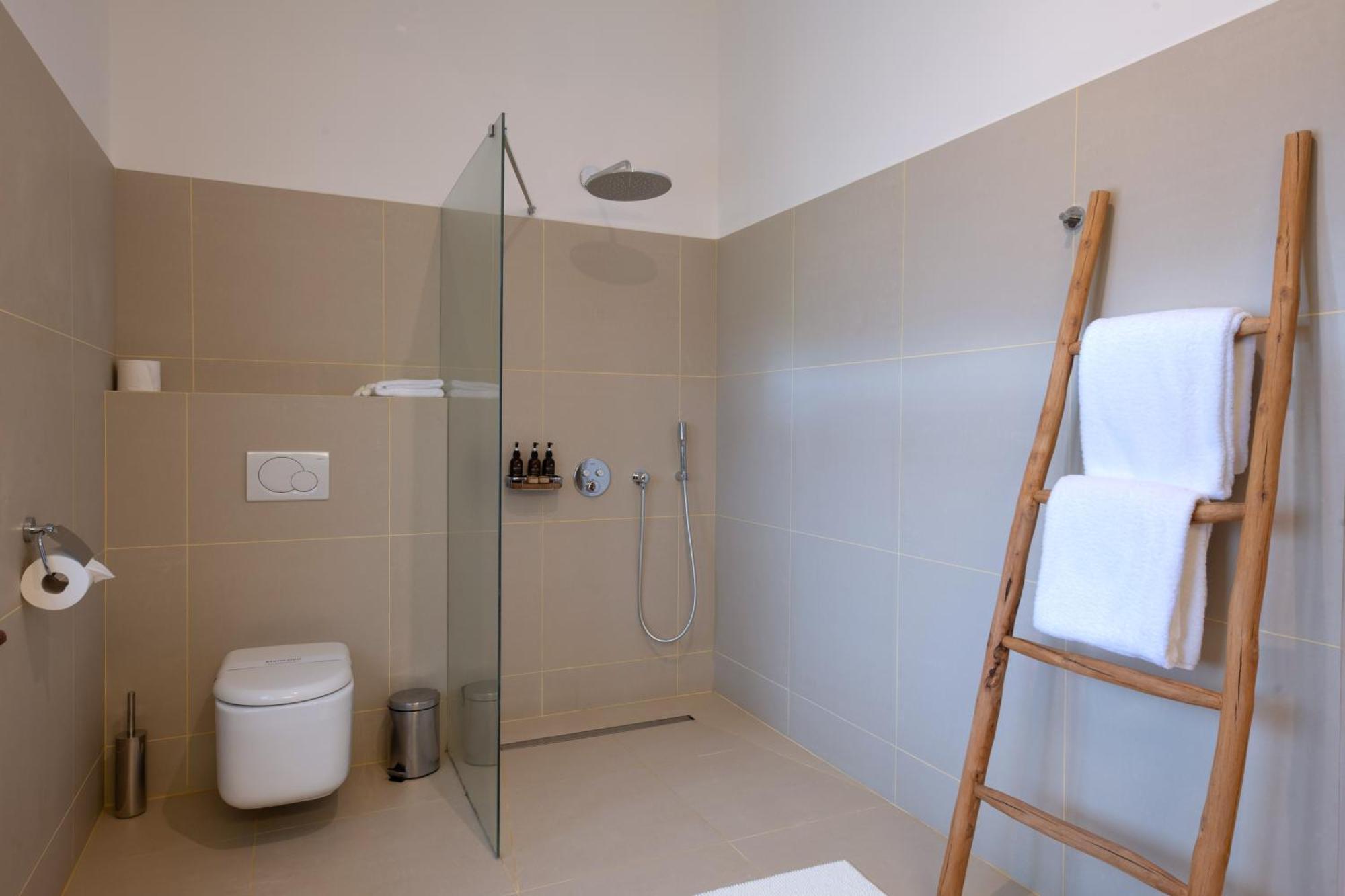 Budget Double Room,1698994287:JPEG