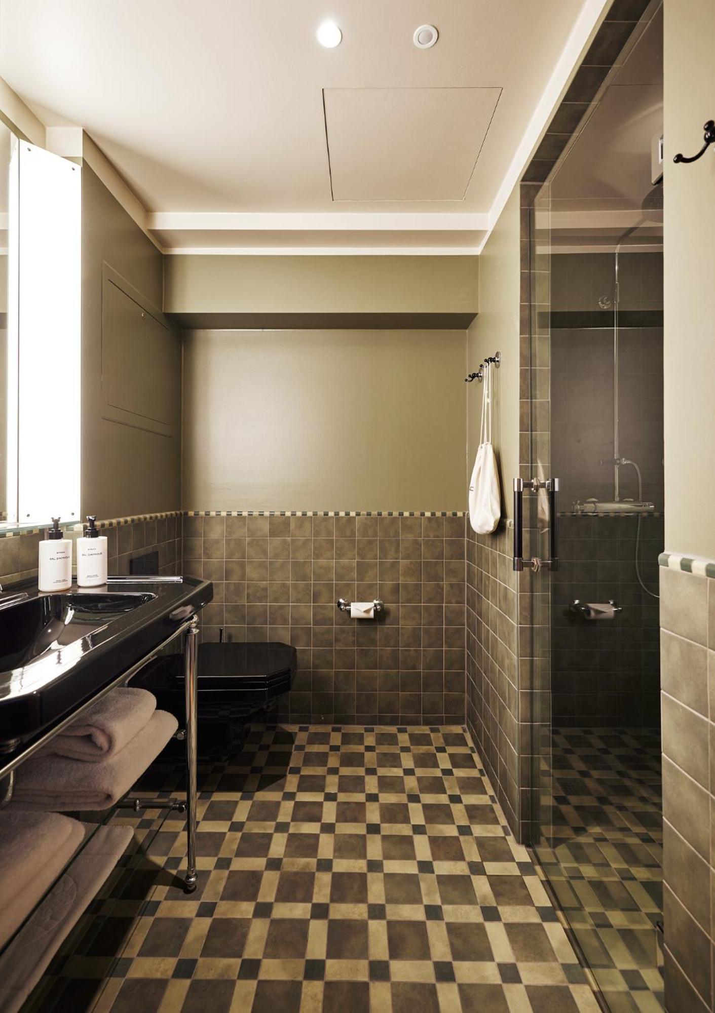 Small Twin Room