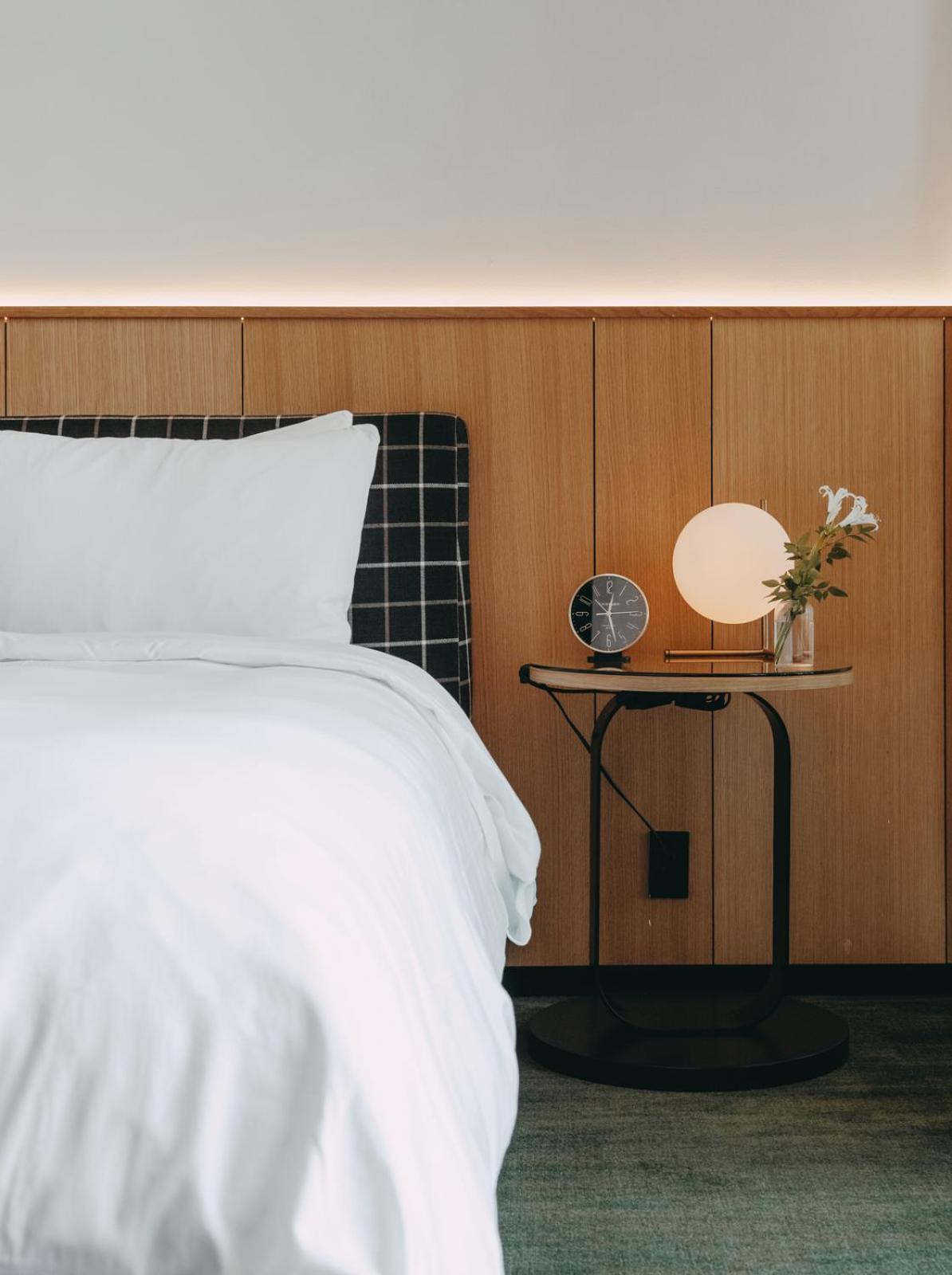 King Guestroom