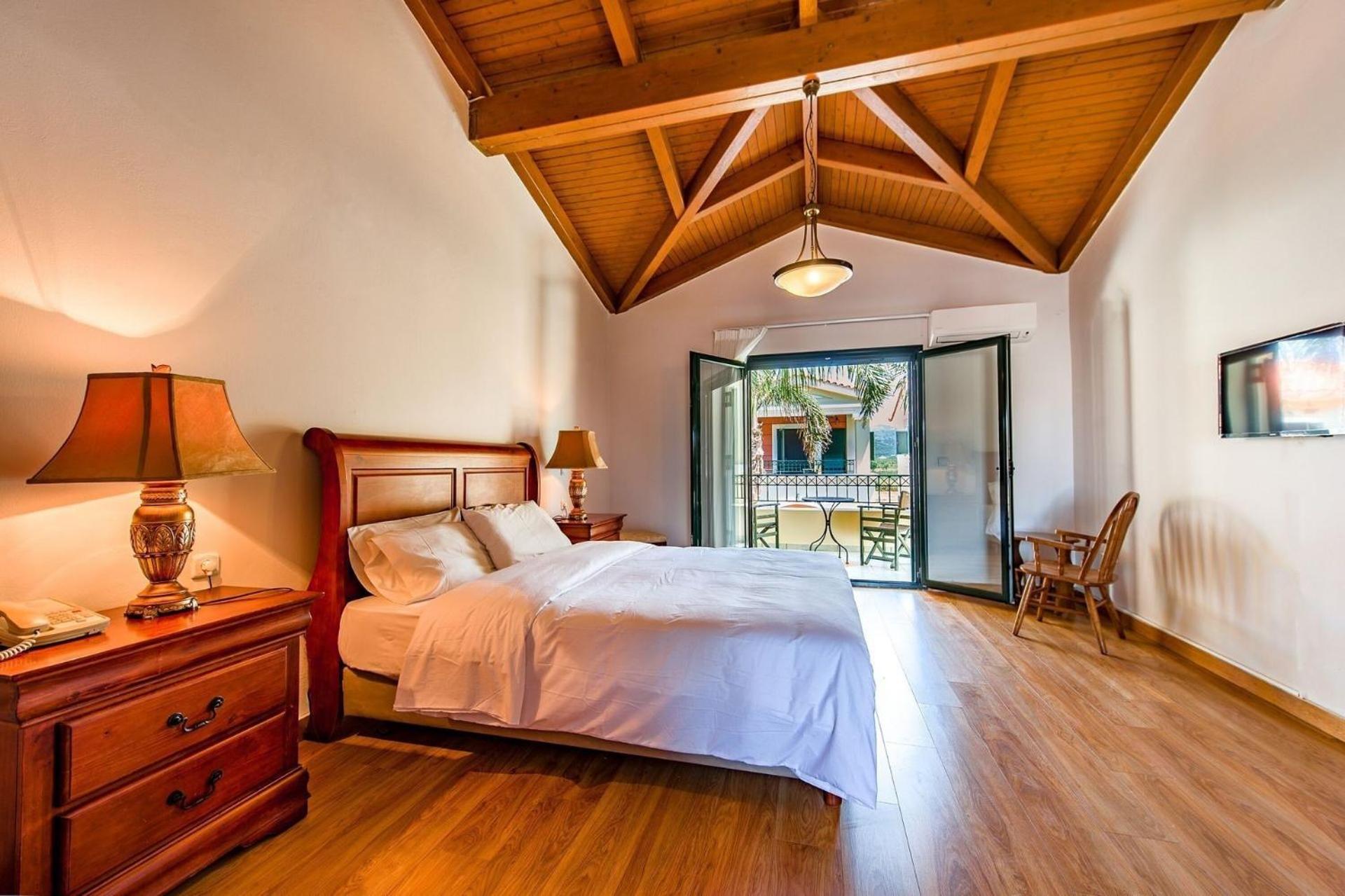 Premium Suite Split Level