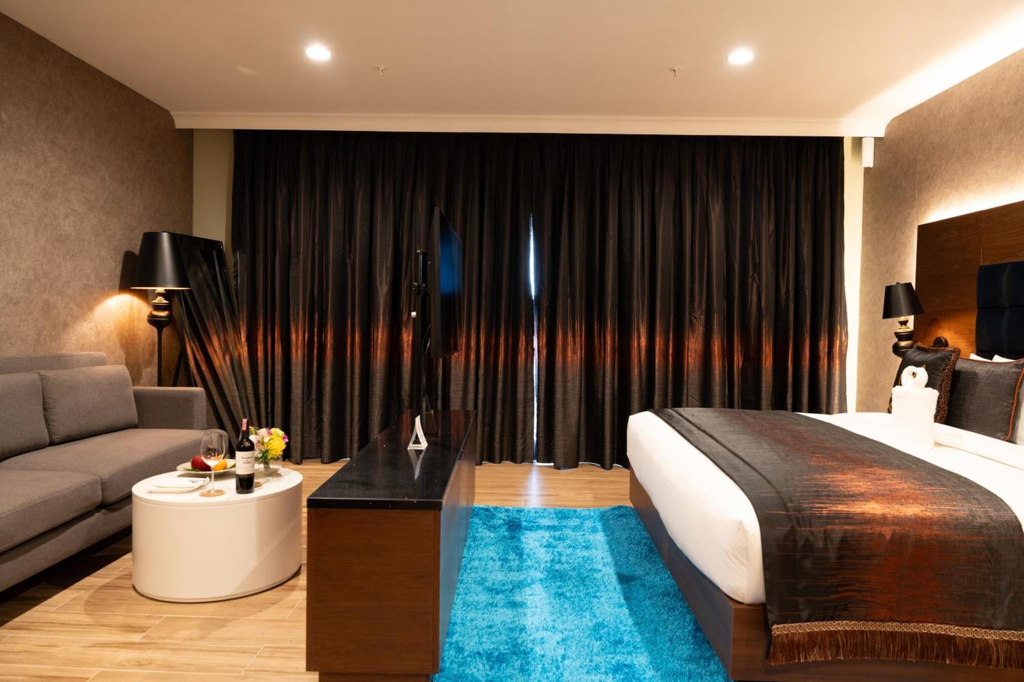 Yogh Suite
