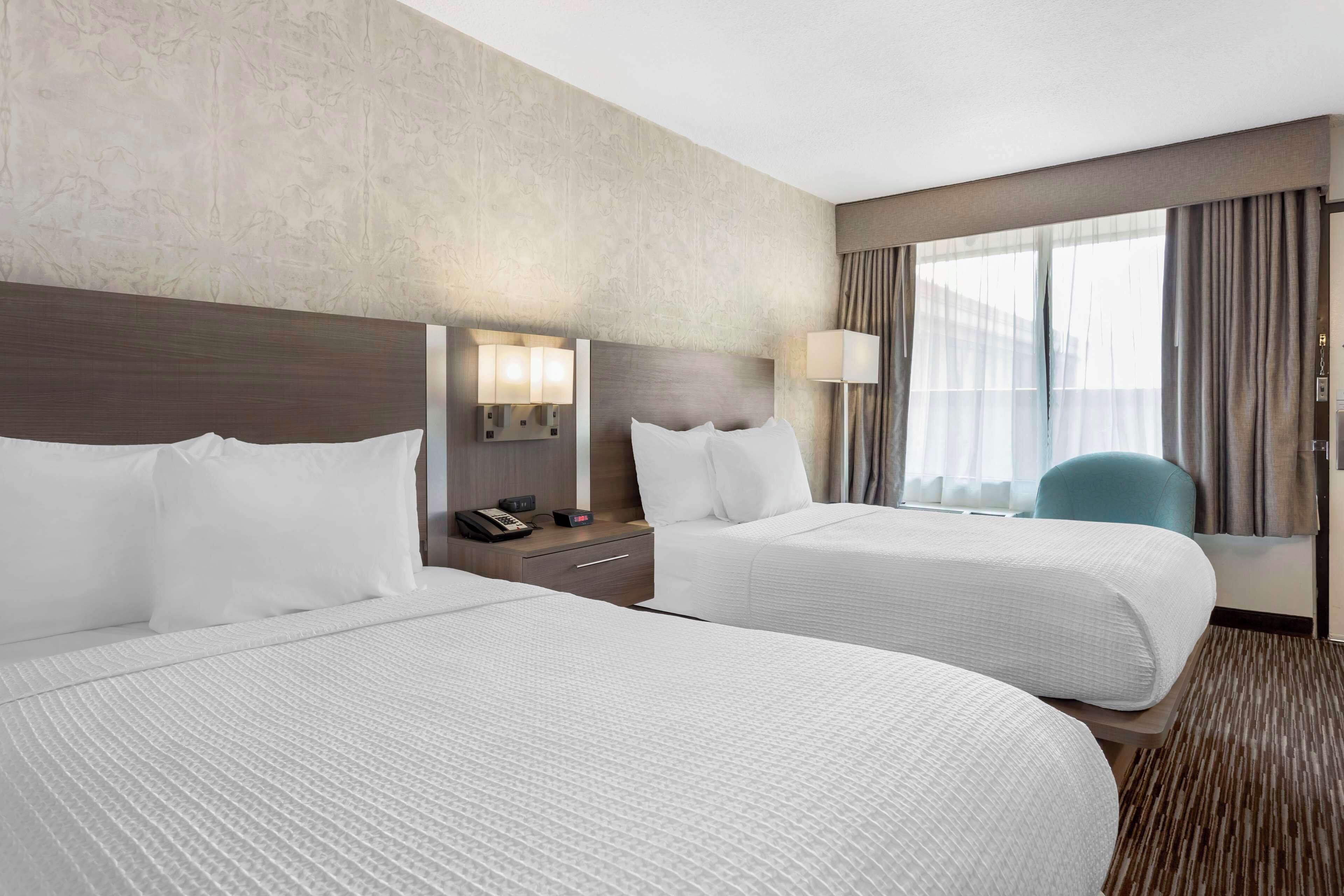Double Room with Two Double Beds - Non-Smoking