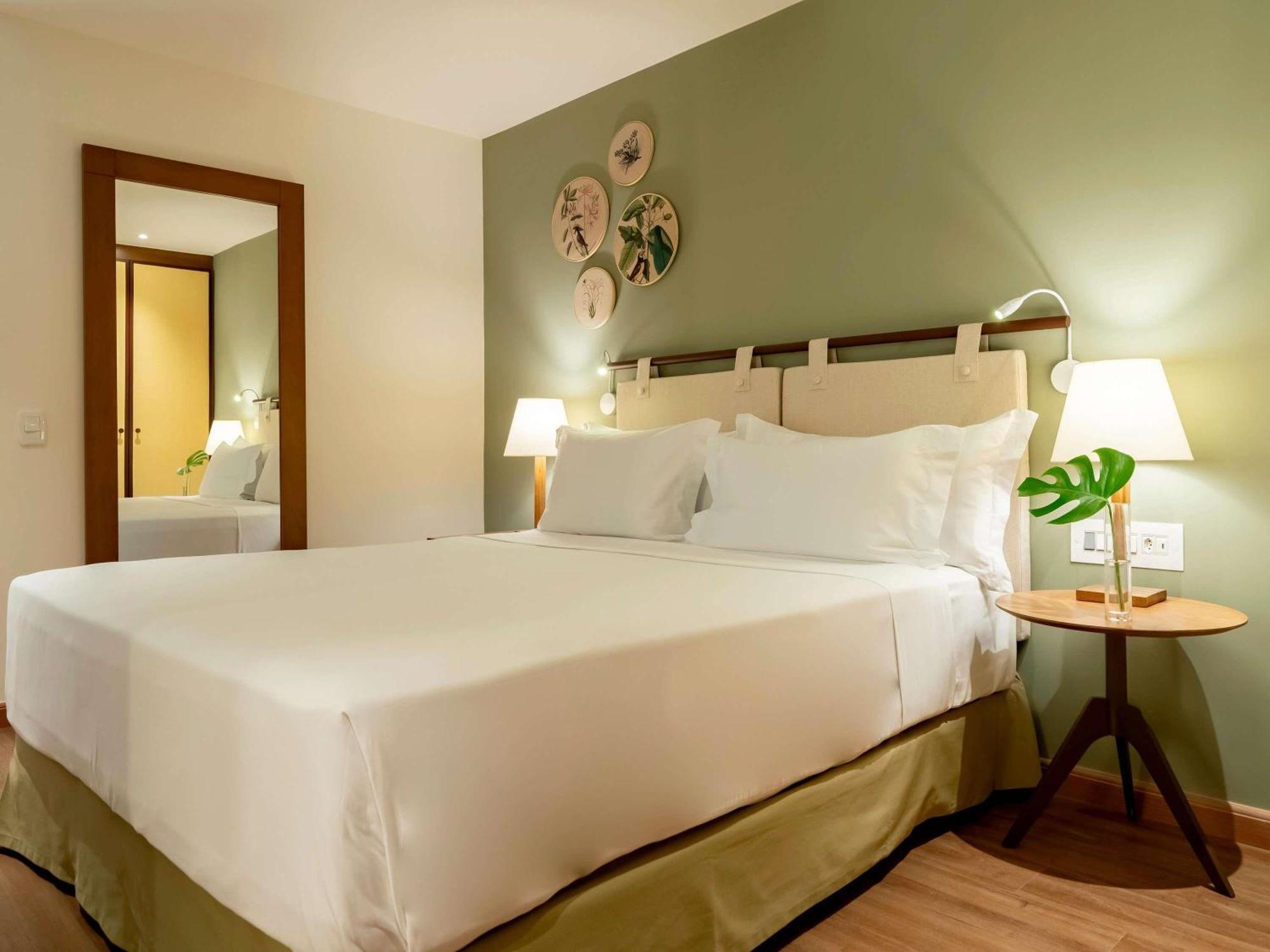 Chambre Lit Queen-Size Classique