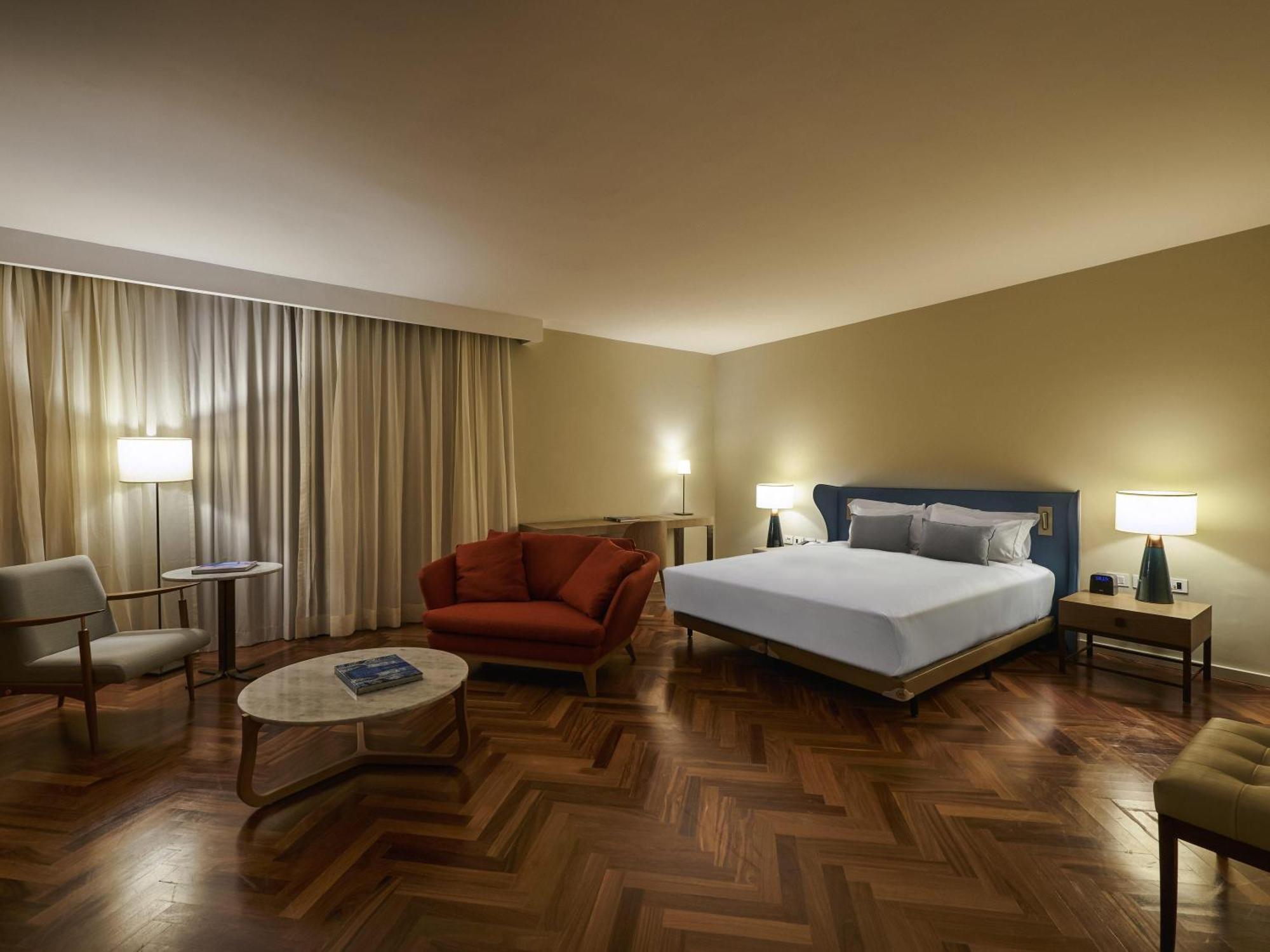 Quarto Família com Vista da Cidade