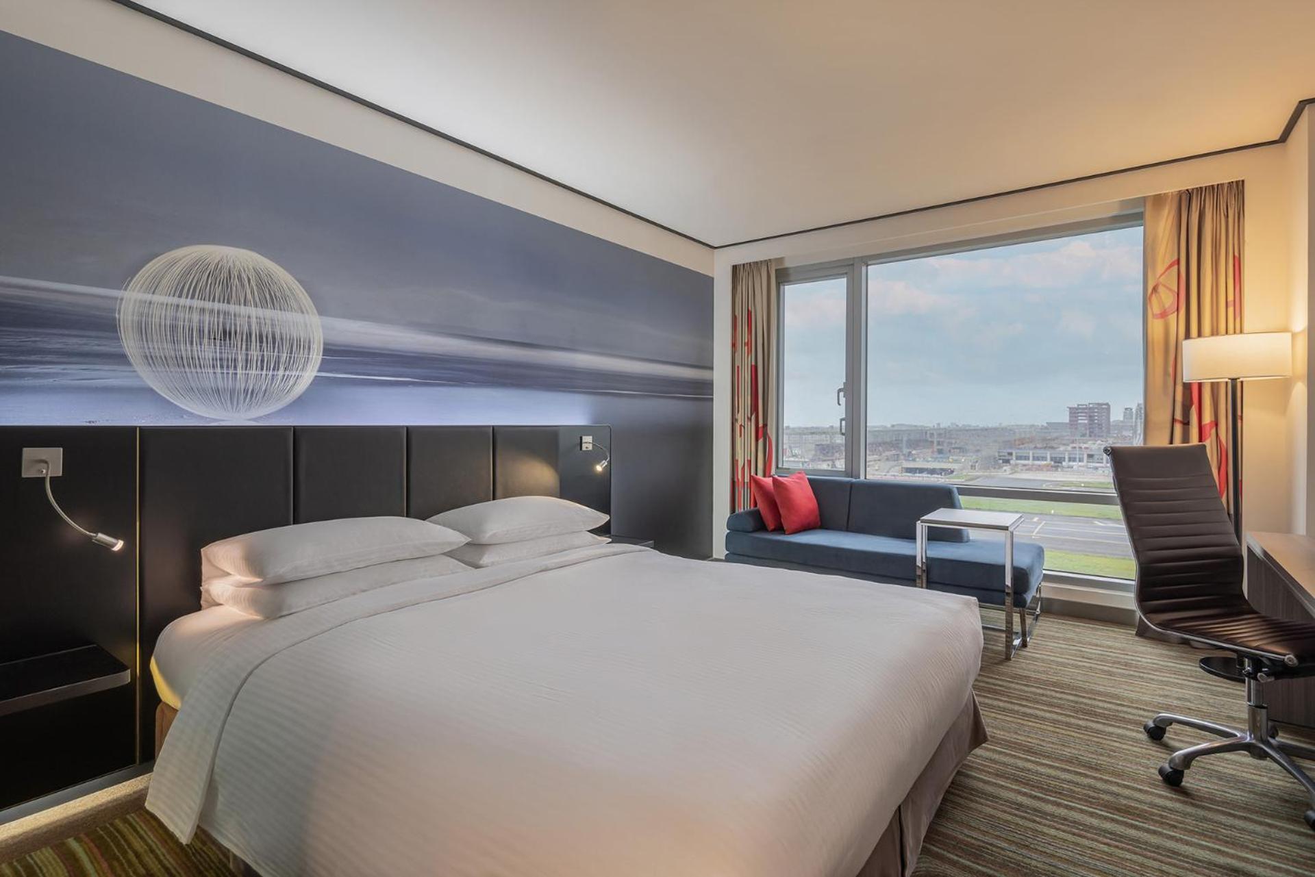 King Room Airport View