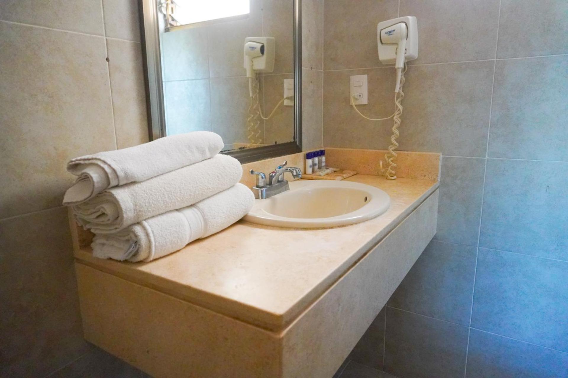 Triple Room,1710601753:JPEG