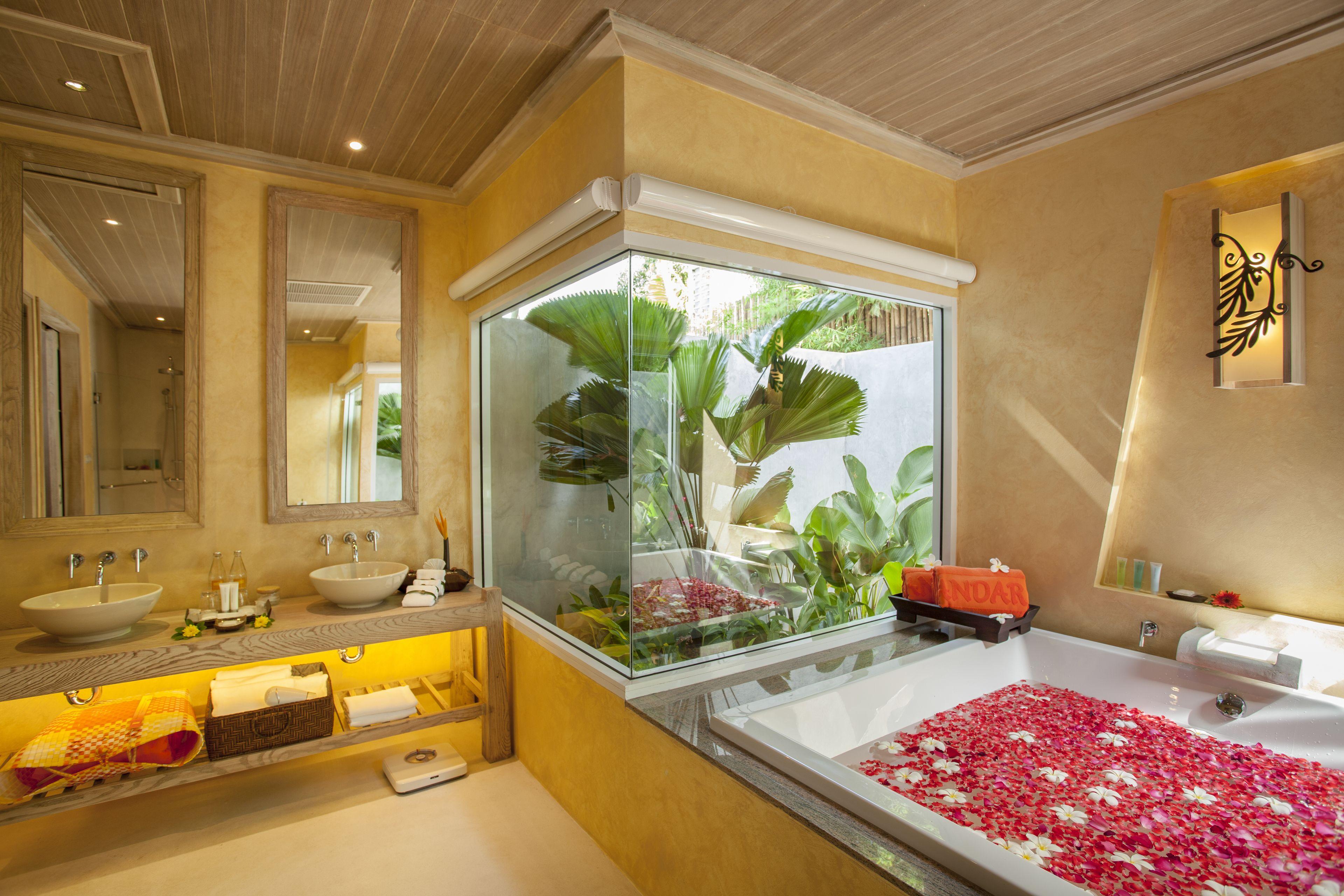 Garden Pool Villa Roundtrip Airport Transfer