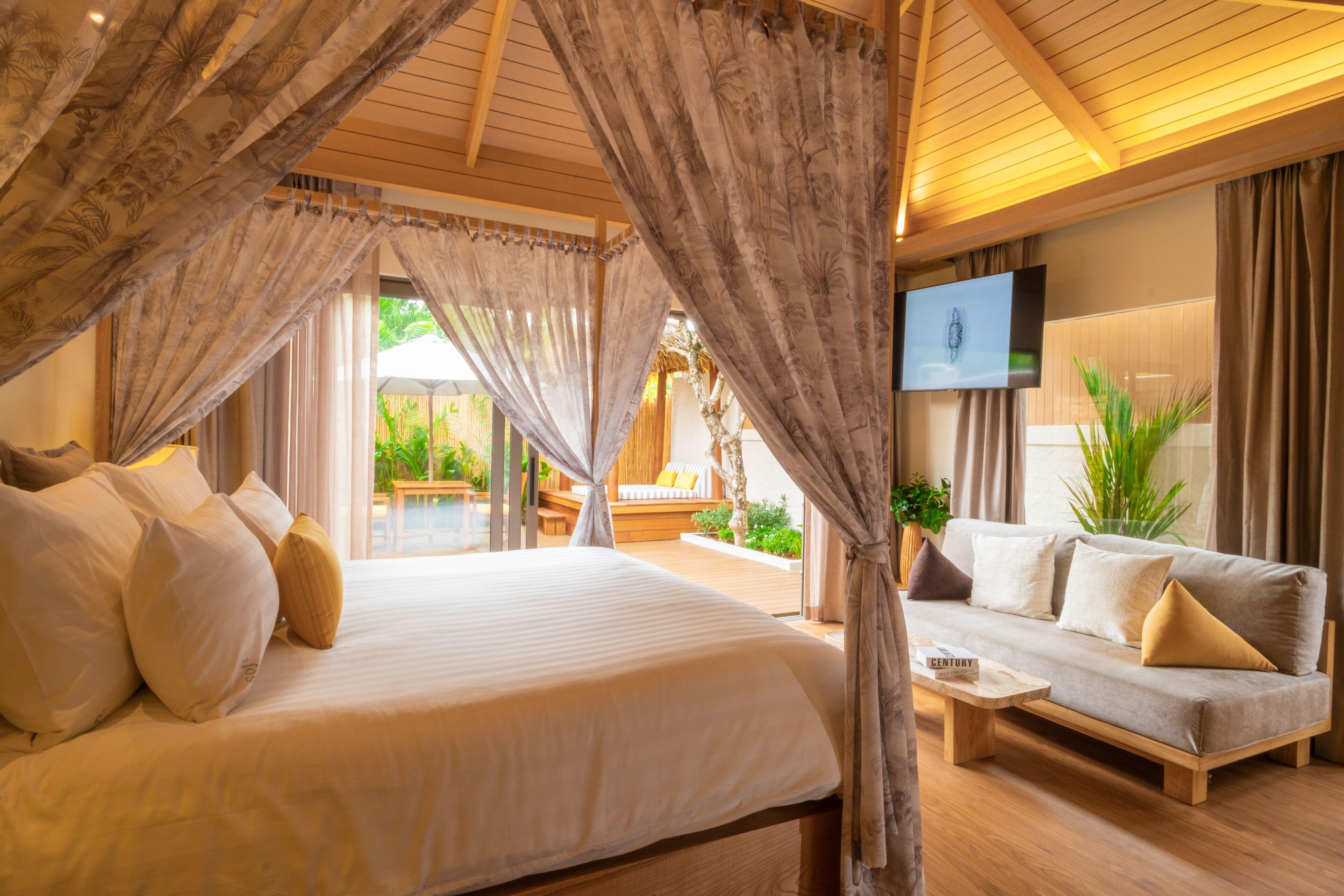 Courtyard Plunge Pool Villa Roundtrip Airport Transfer