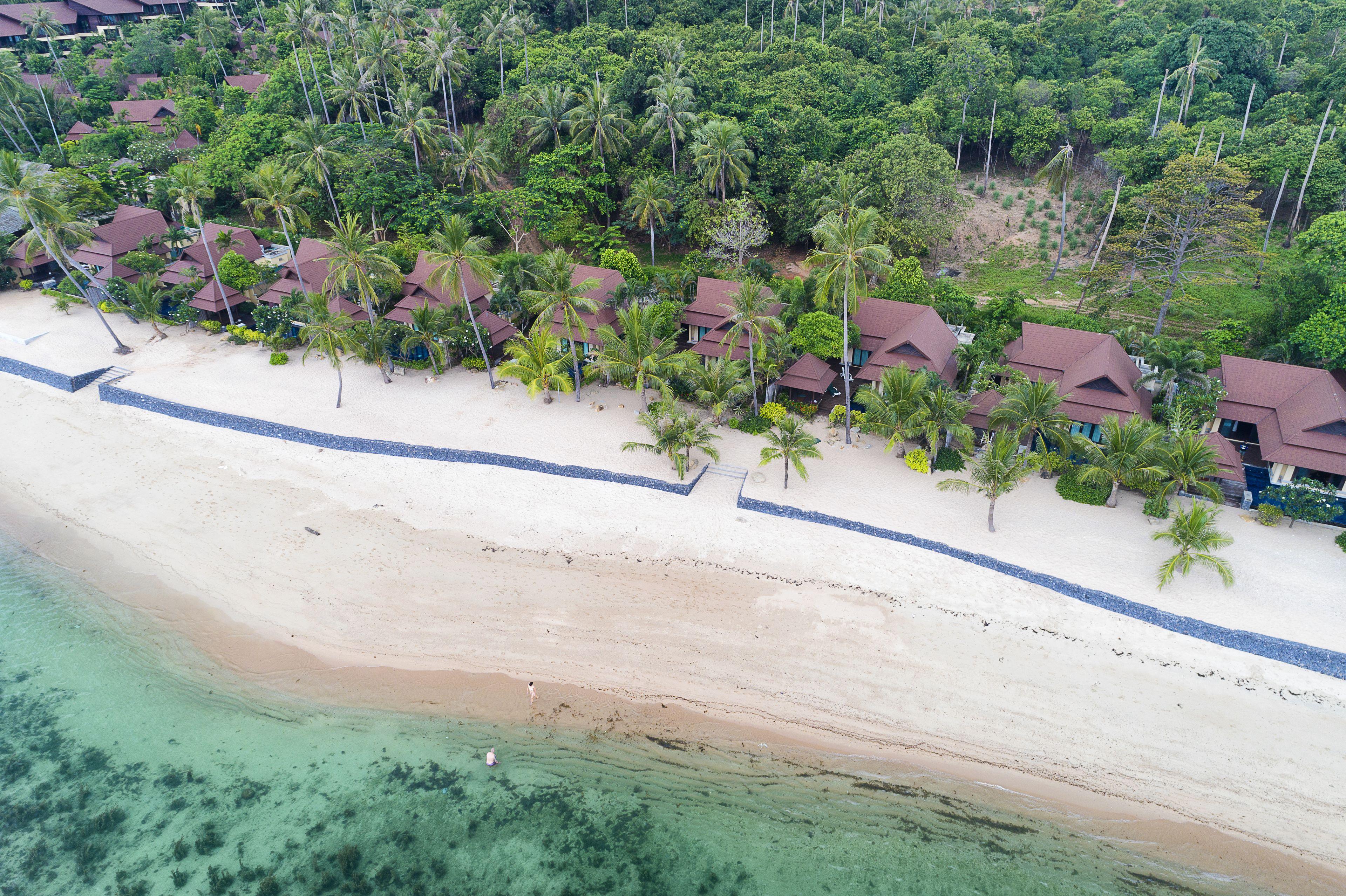 Beachfront Pool Villa Suites