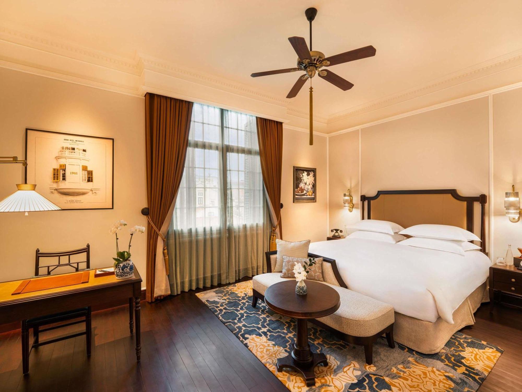 Heritage Wing Grand Luxury Room King Beds Metropole Privileges Benefits
