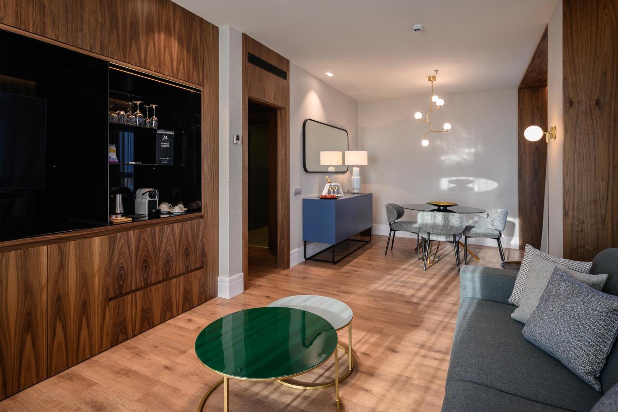 Panoramic Suite