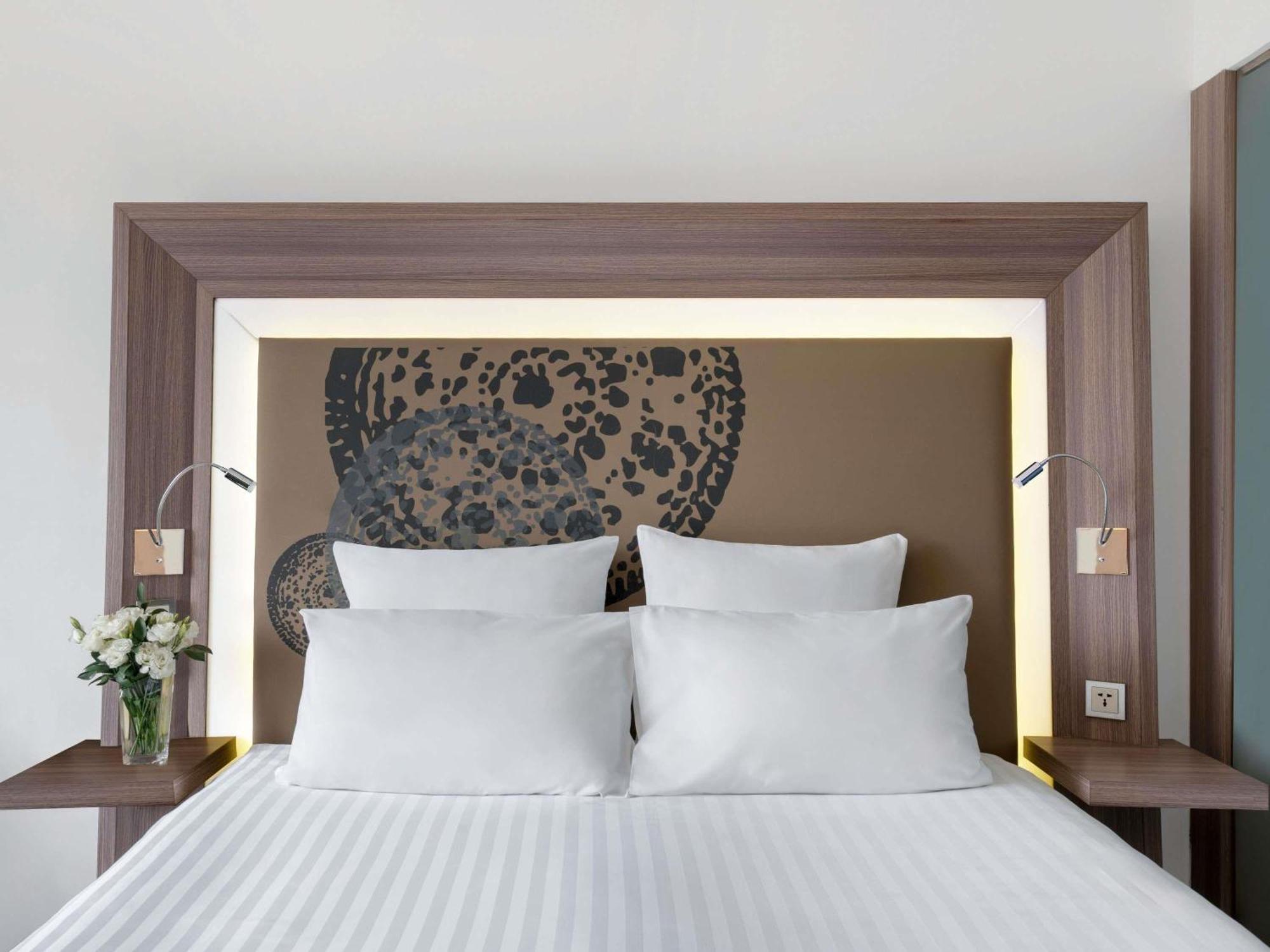 Quarto Executivo com Cama Queen-size