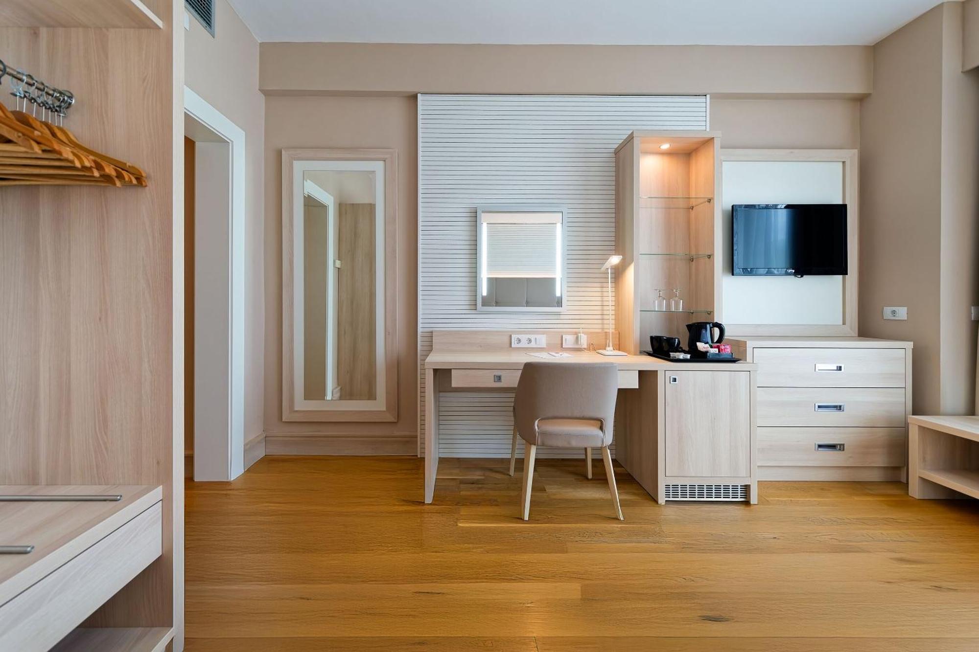 Twin Room Spa Acces