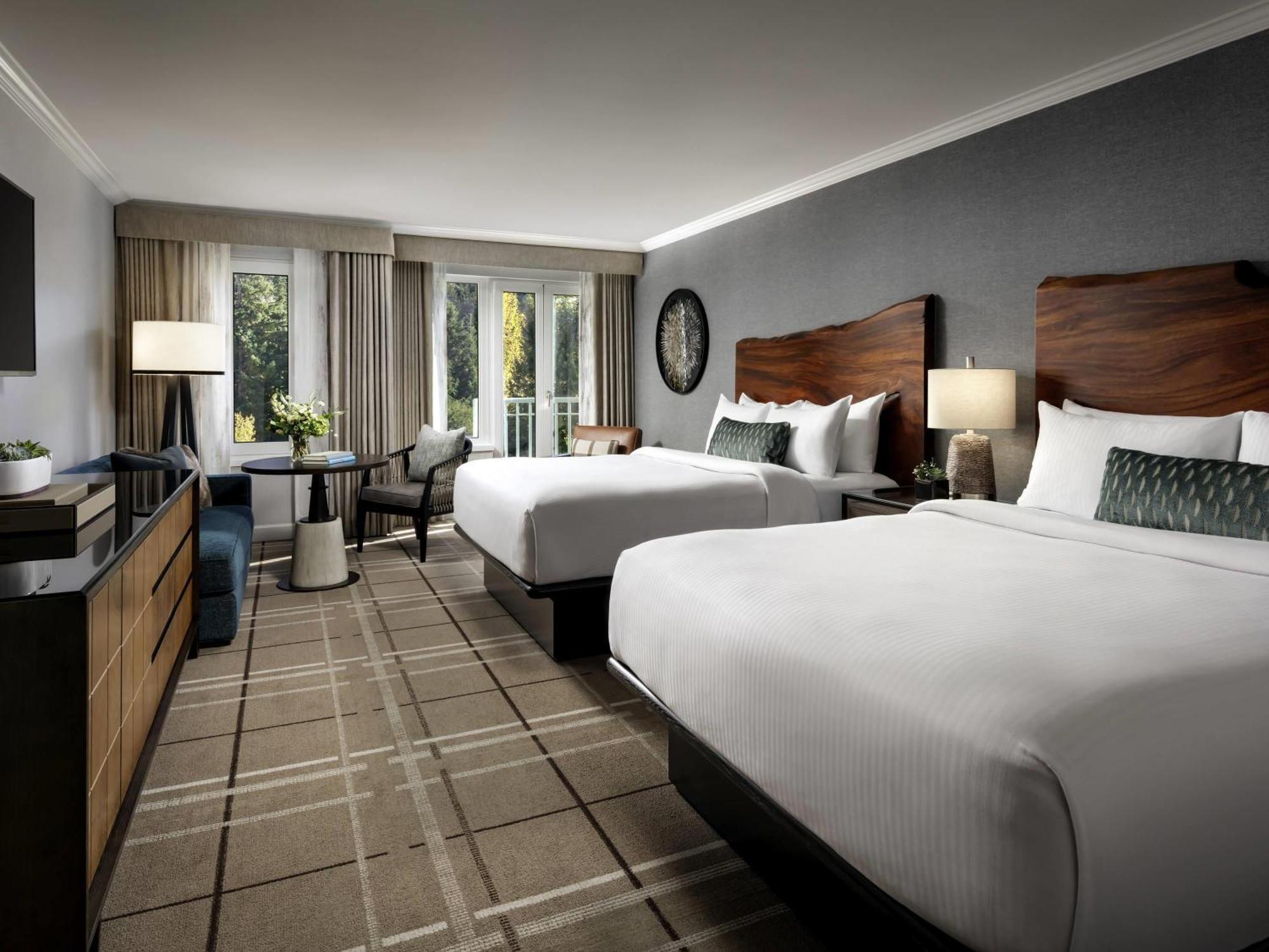 Deluxe Queen Room Two Queen Beds and View