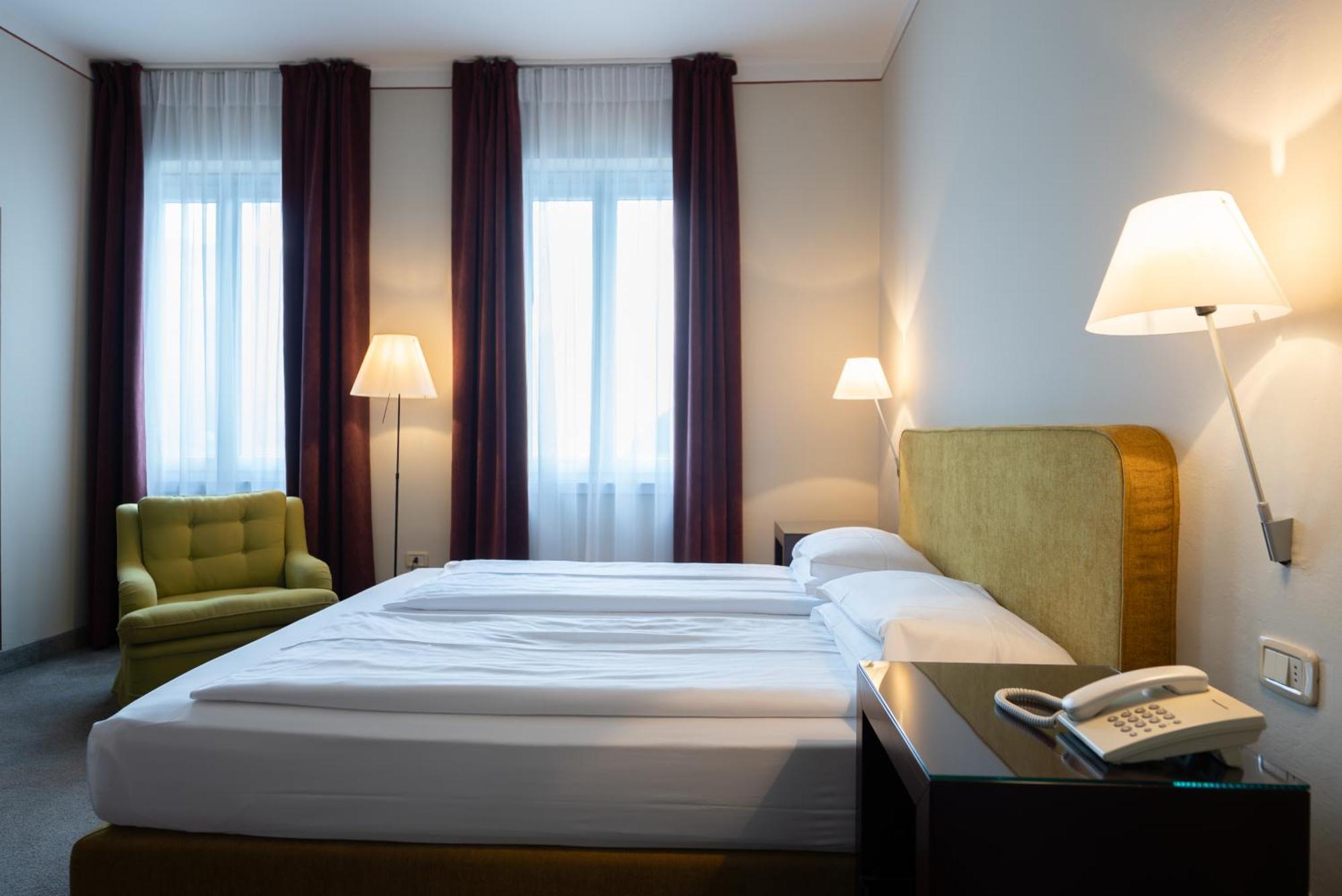 Double Room Lake View