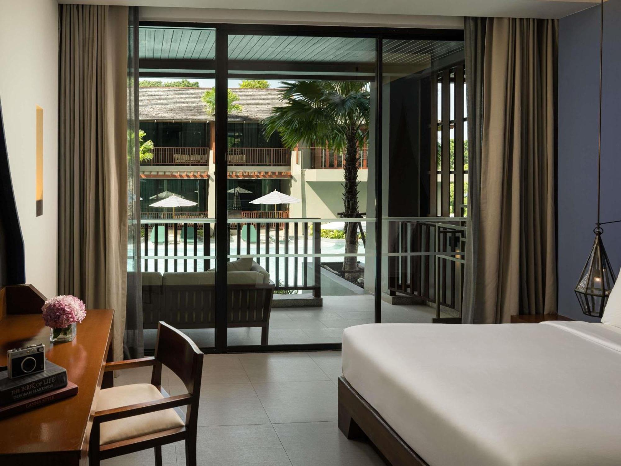 Chambre King de Luxe avec Accès Piscine