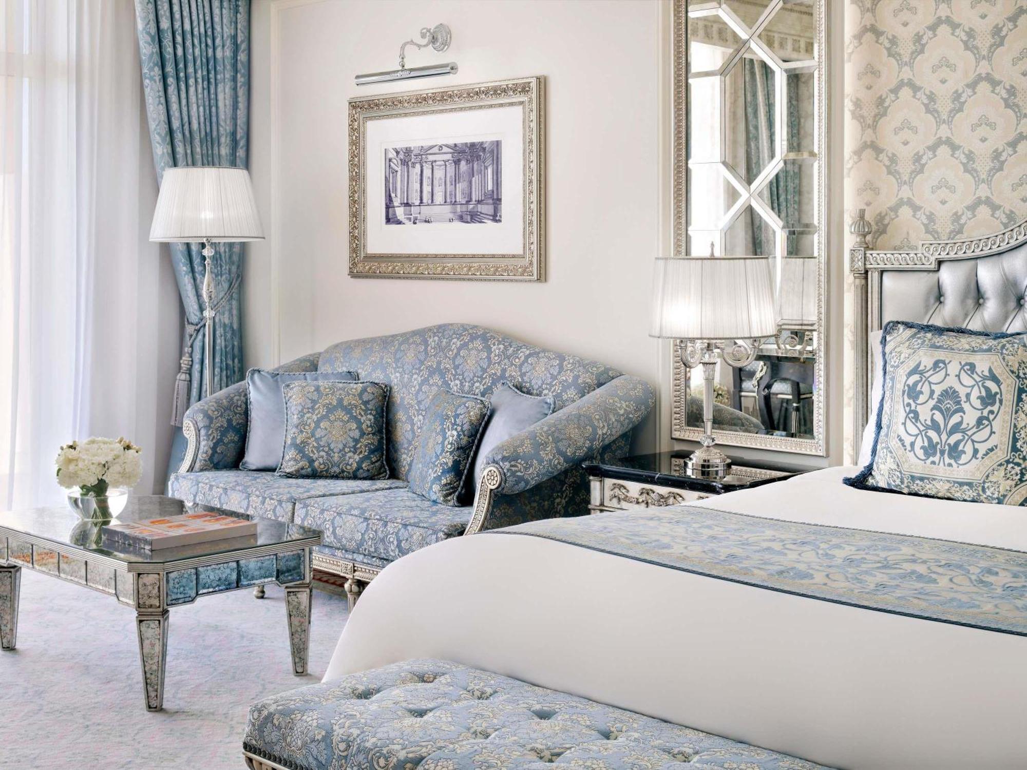 Chambre Océan Club Raffles - Accès au salon