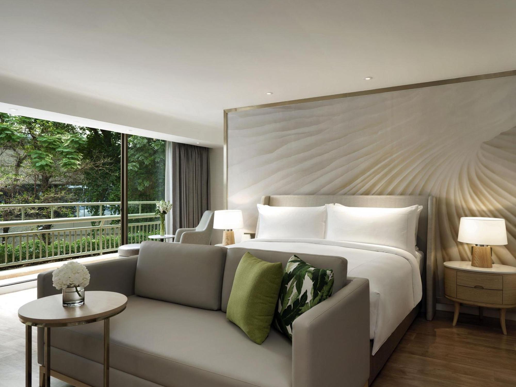One-Bedroom Family Suite One King Bed Sofa Bed or Bunk Beds,1743212994:JPEG
