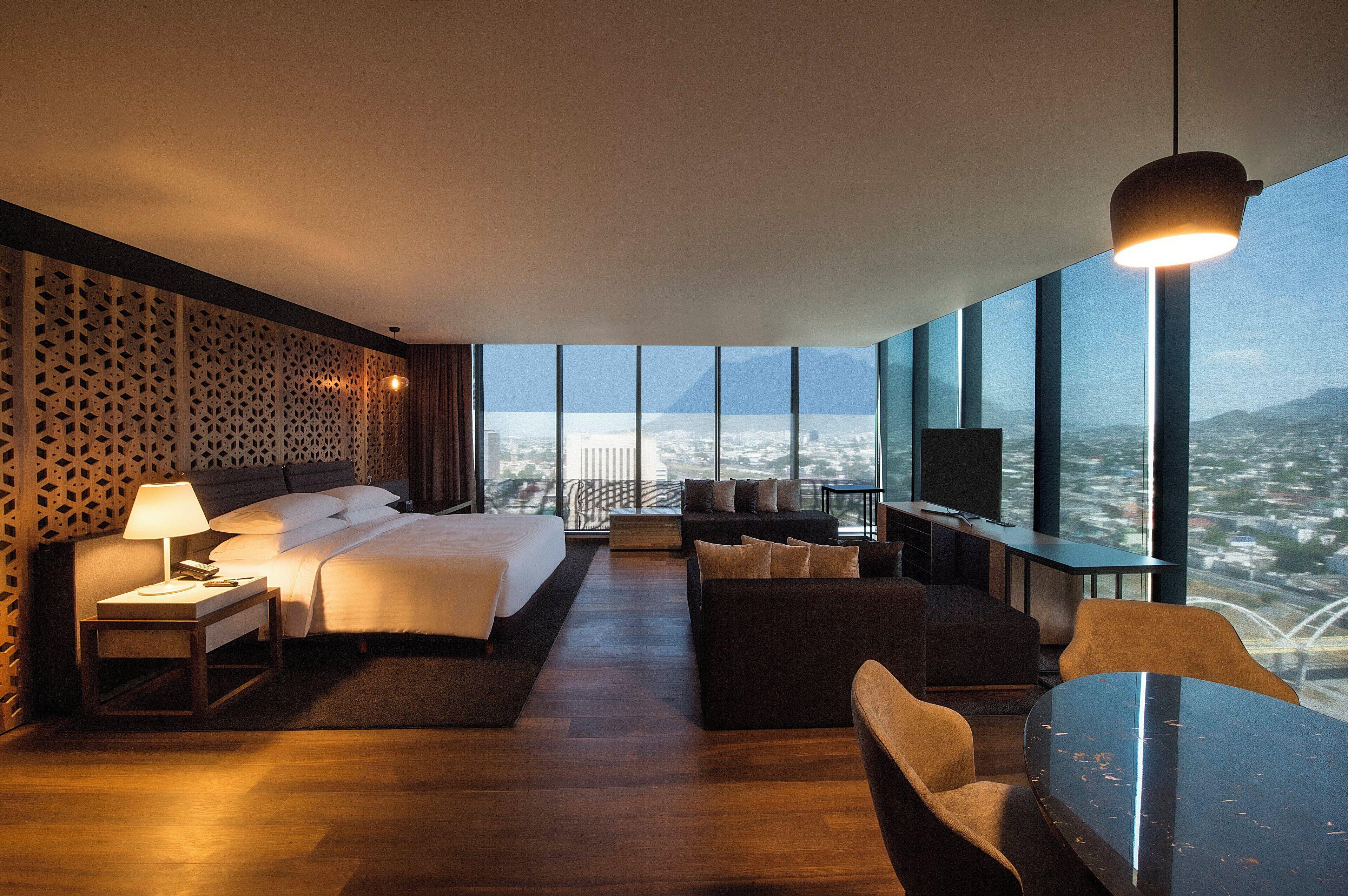 Master Suite 1 King