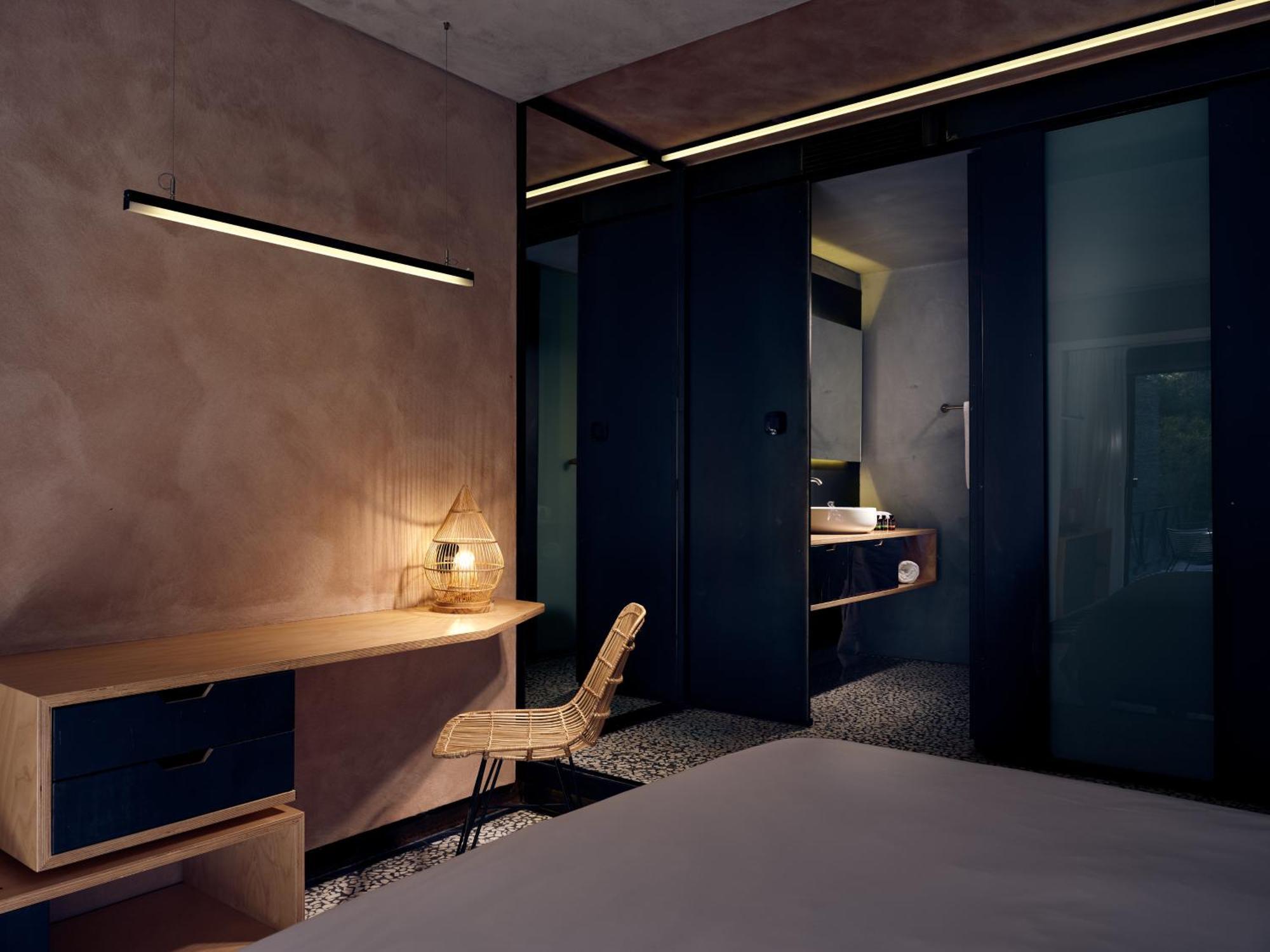 One Bedroom Pool Suite
