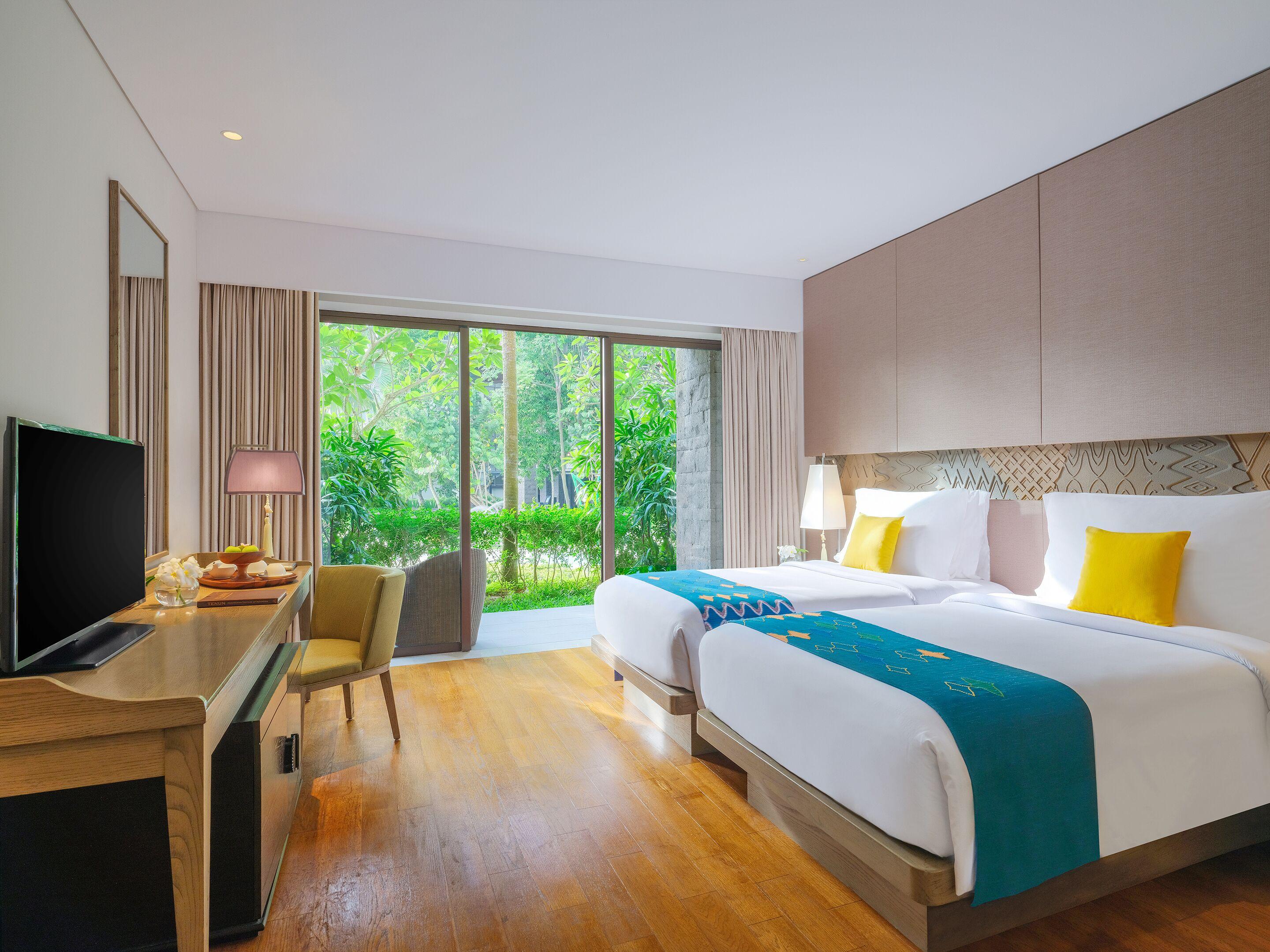 Classic Twin Room with Free Daily Chocolate Hours and Daily Resort Activities