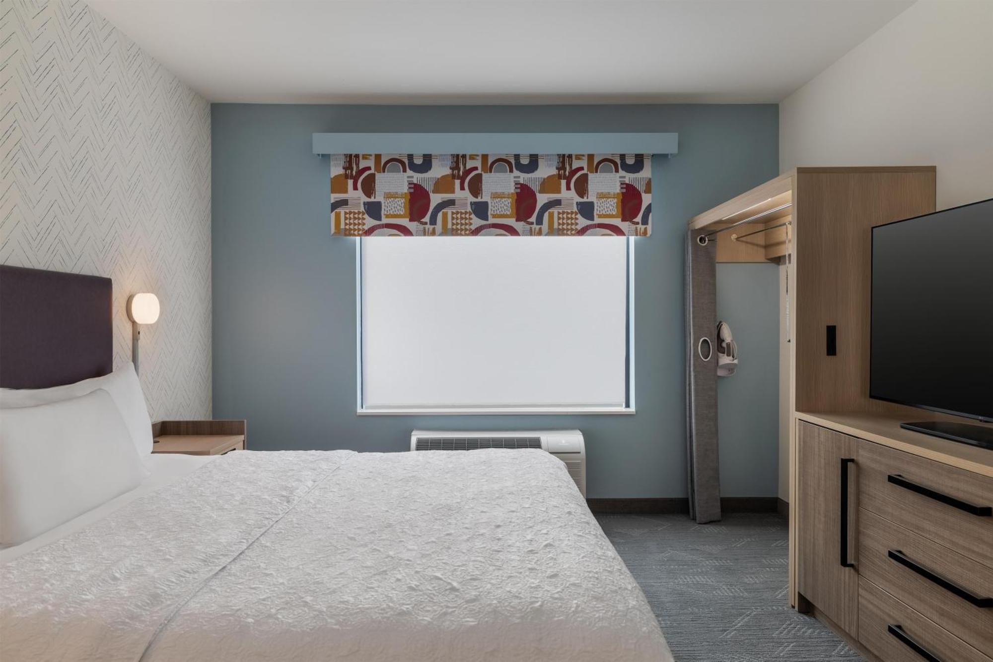 One-Bedroom King Suite