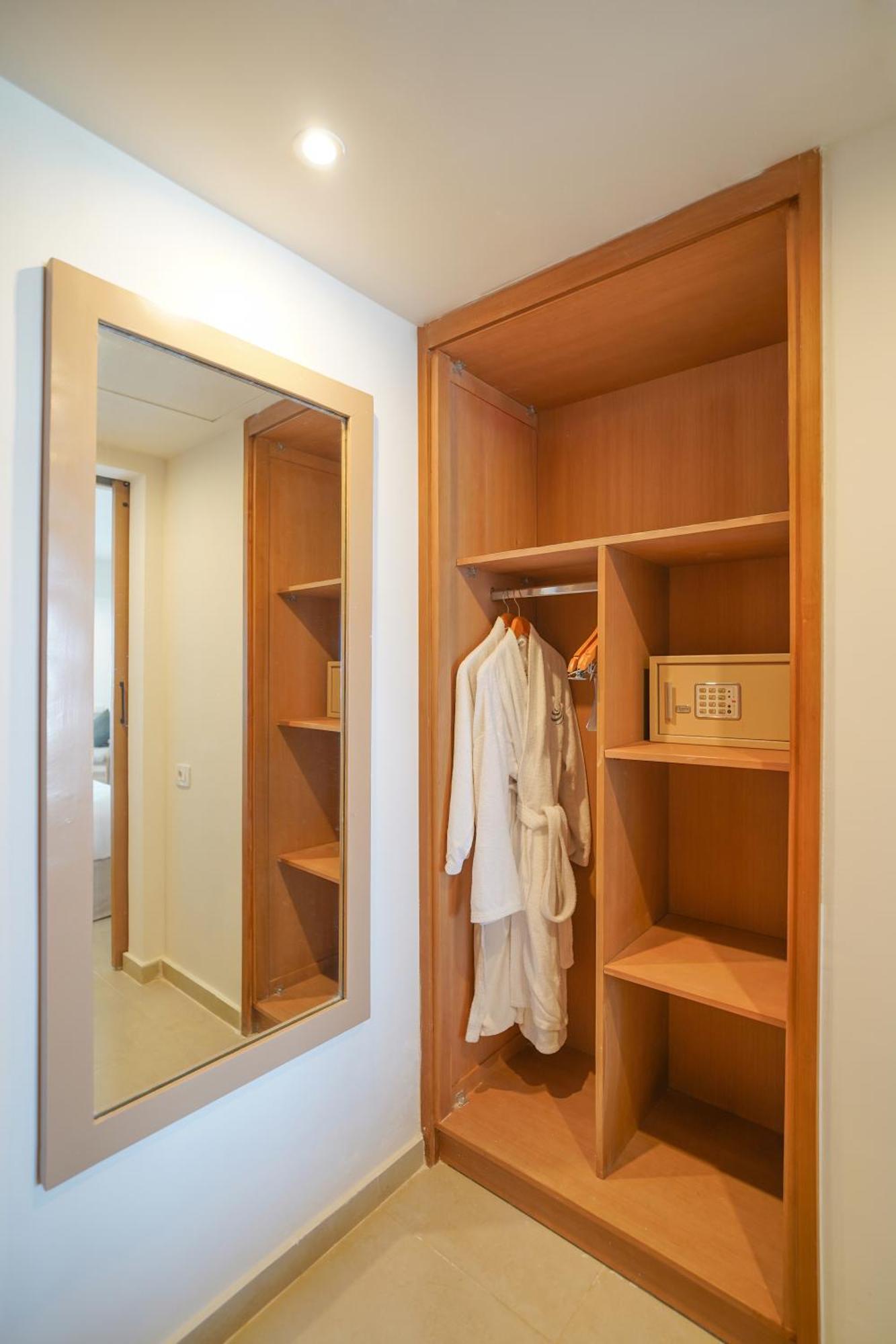 Premium Sea View Room