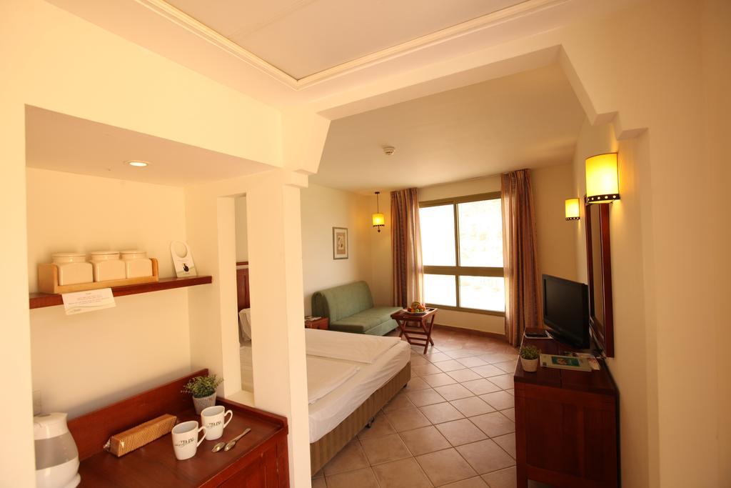 Superior Double or Twin Room,736246897:JPEG