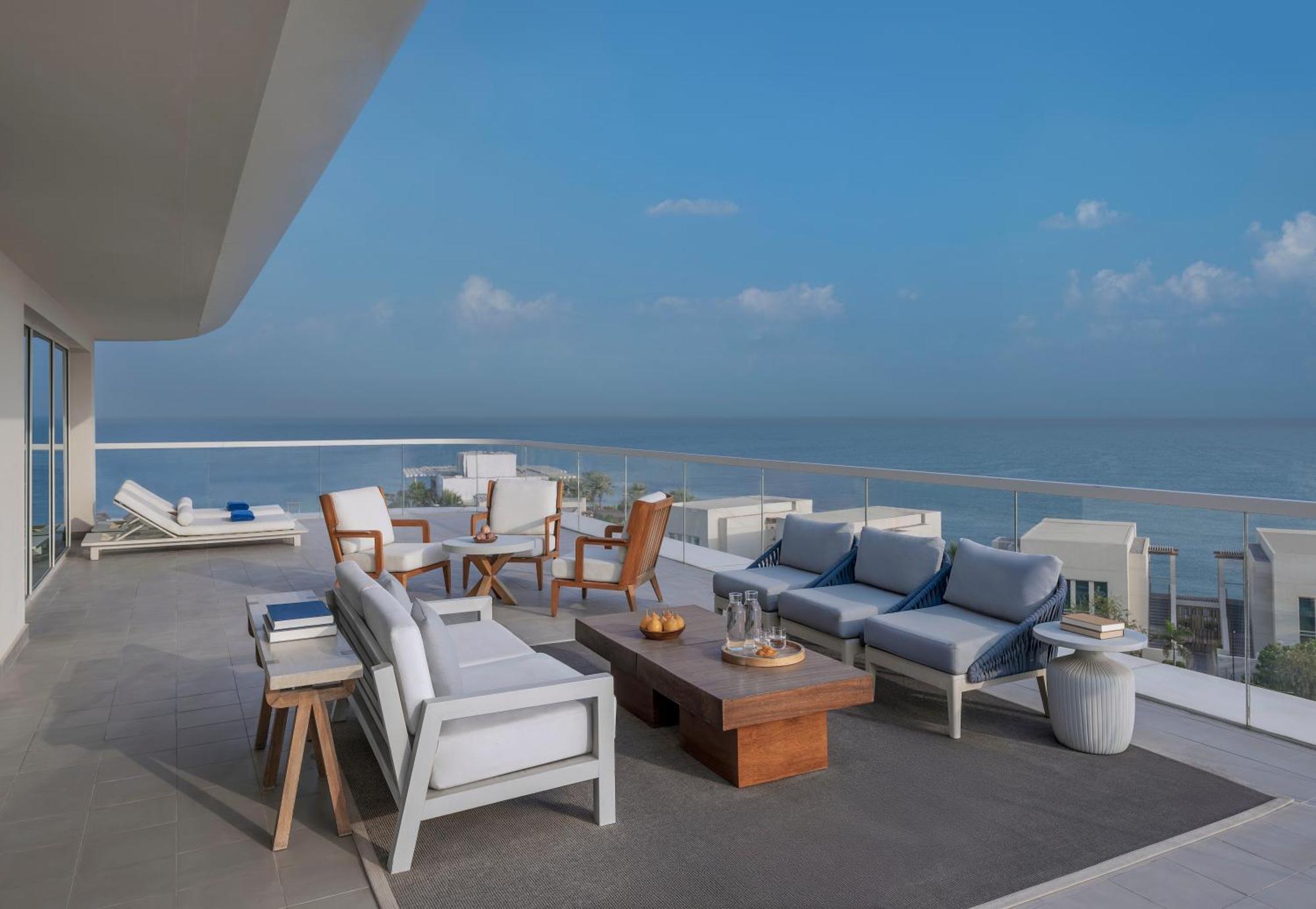 Suite Pinnacle 1 Chambre avec Accès au Salon Club - Vue sur Océan
